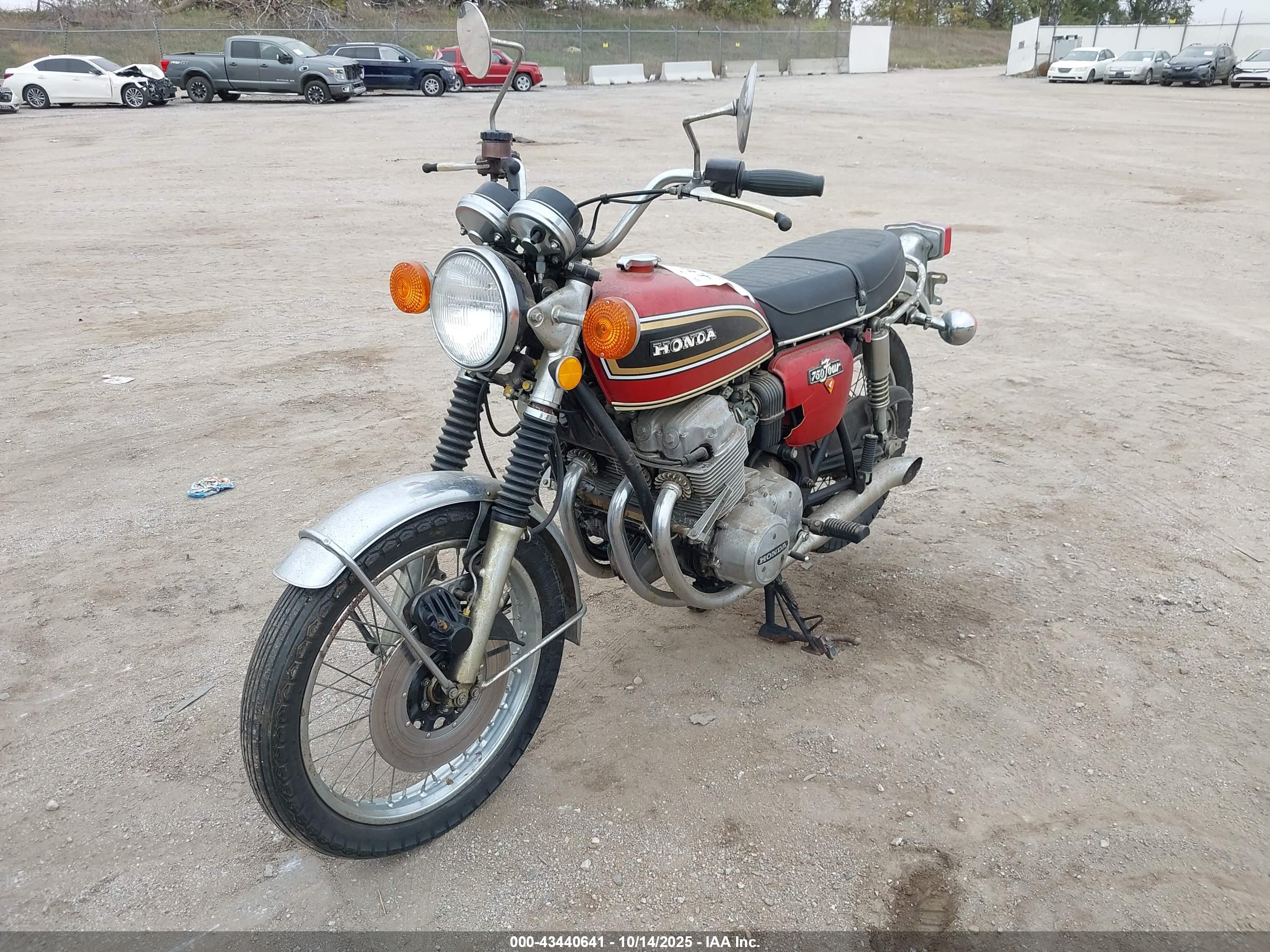 HONDA CB750 image 2