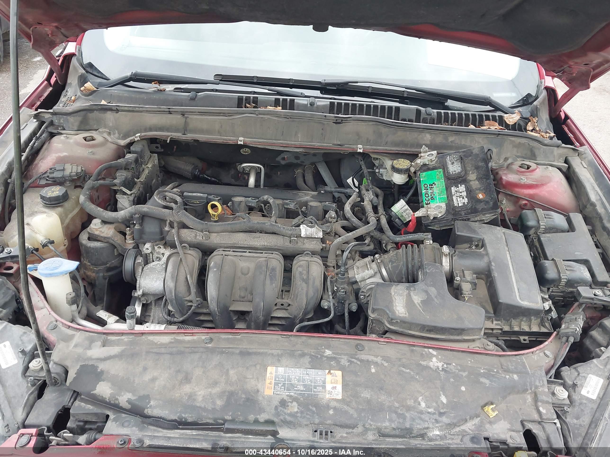 FORD FUSION image 10