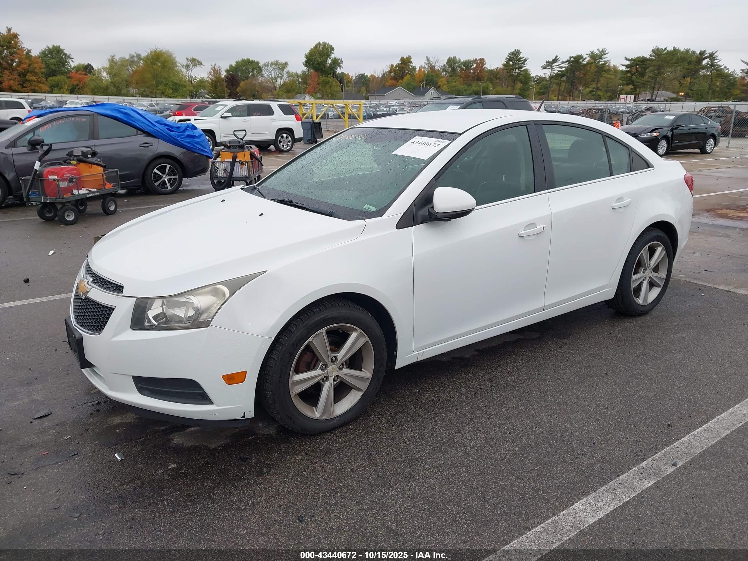 CHEVROLET CRUZE image 2
