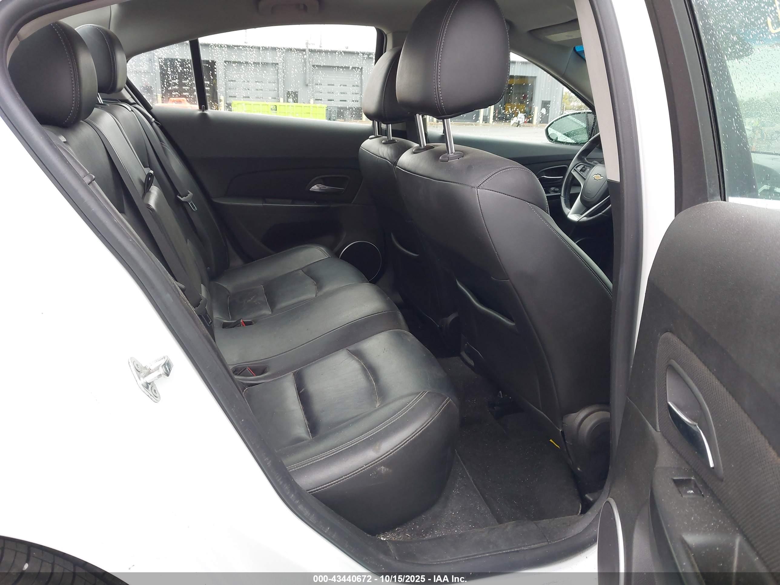 CHEVROLET CRUZE image 8