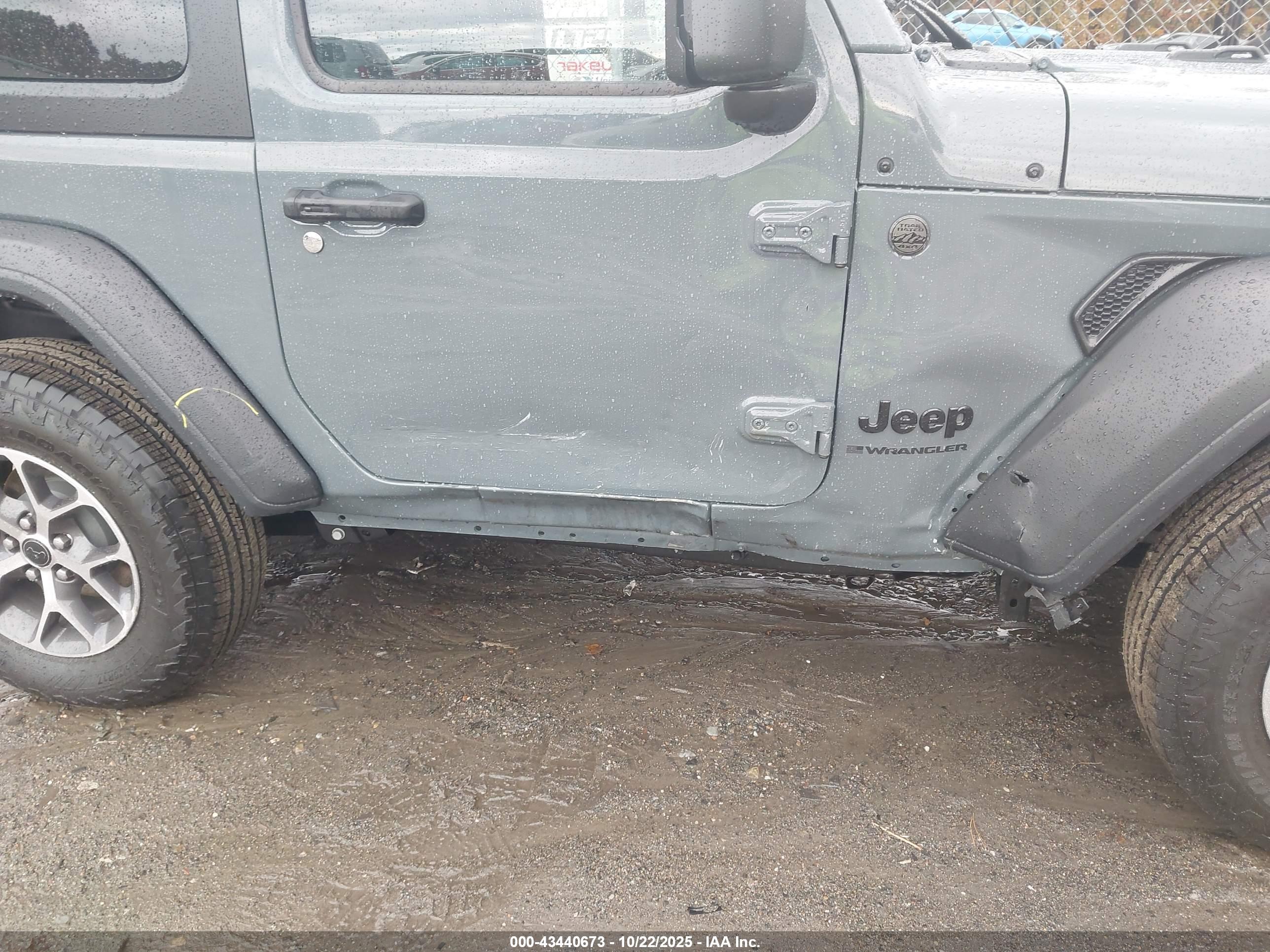 JEEP WRANGLER image 6