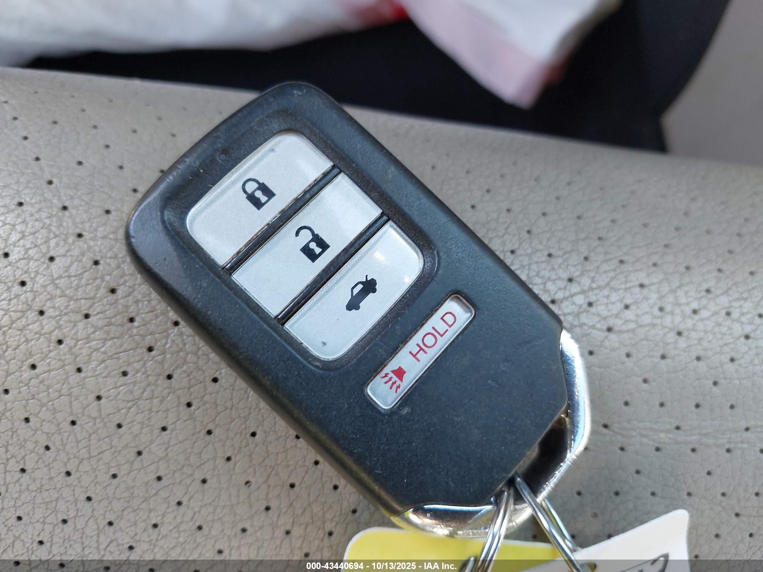 HONDA ACCORD image 11