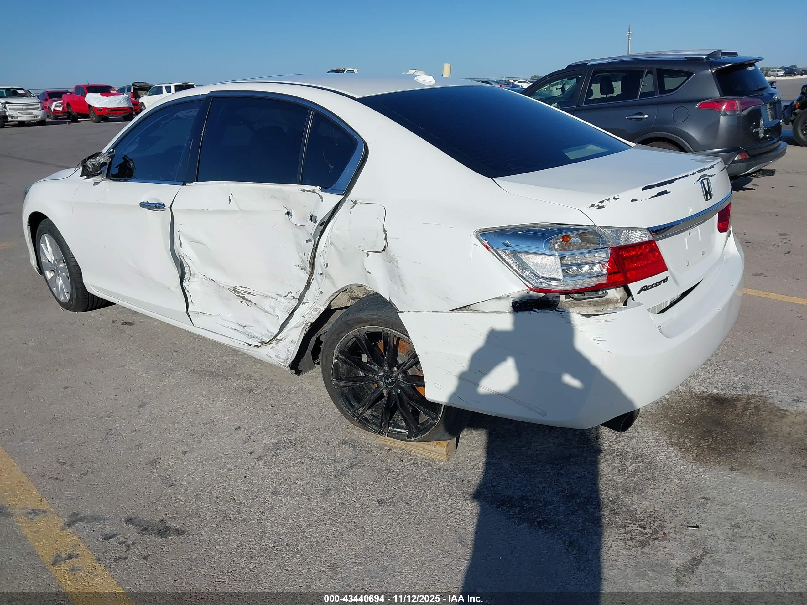 HONDA ACCORD image 3