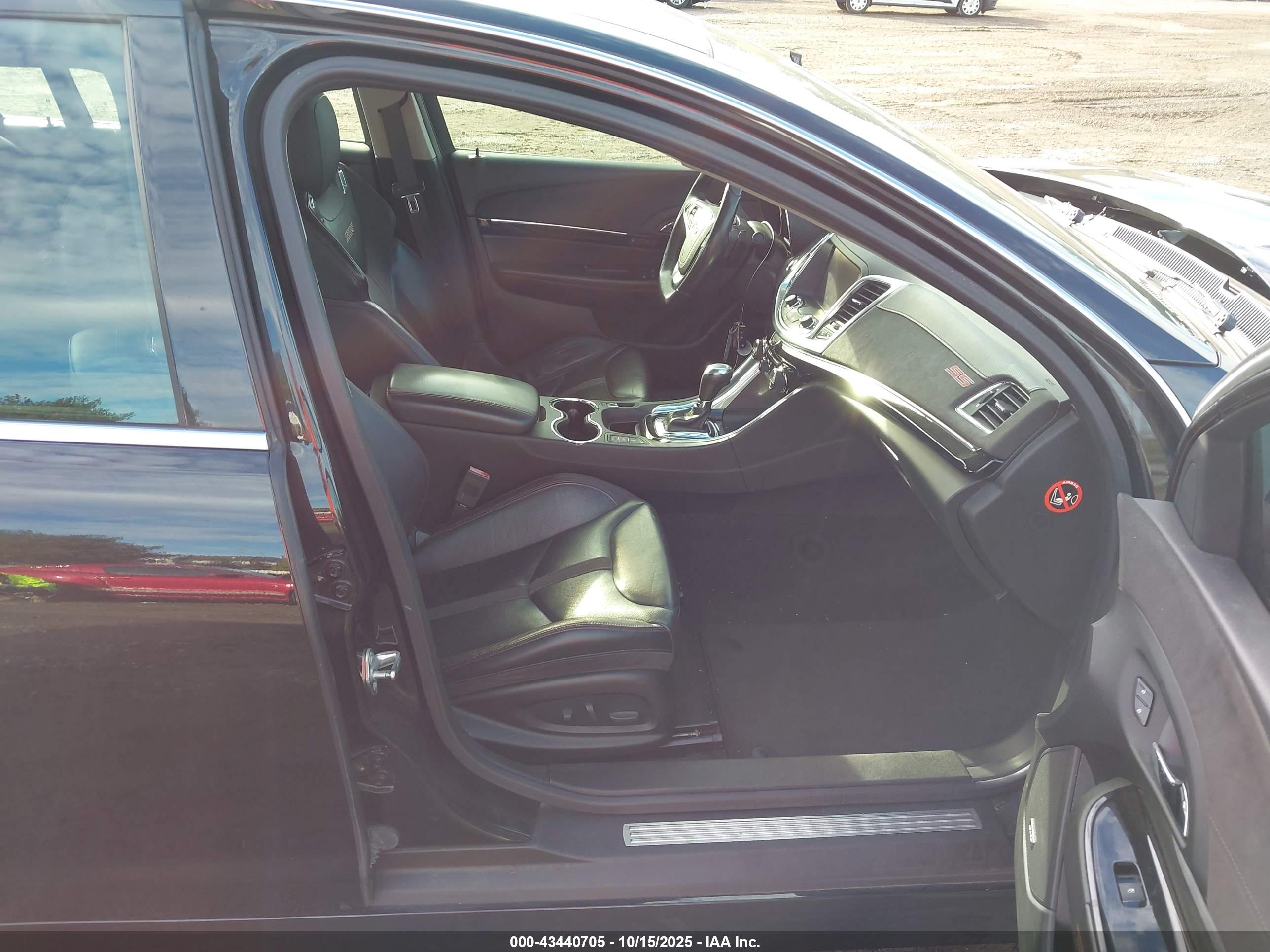 CHEVROLET SS image 5