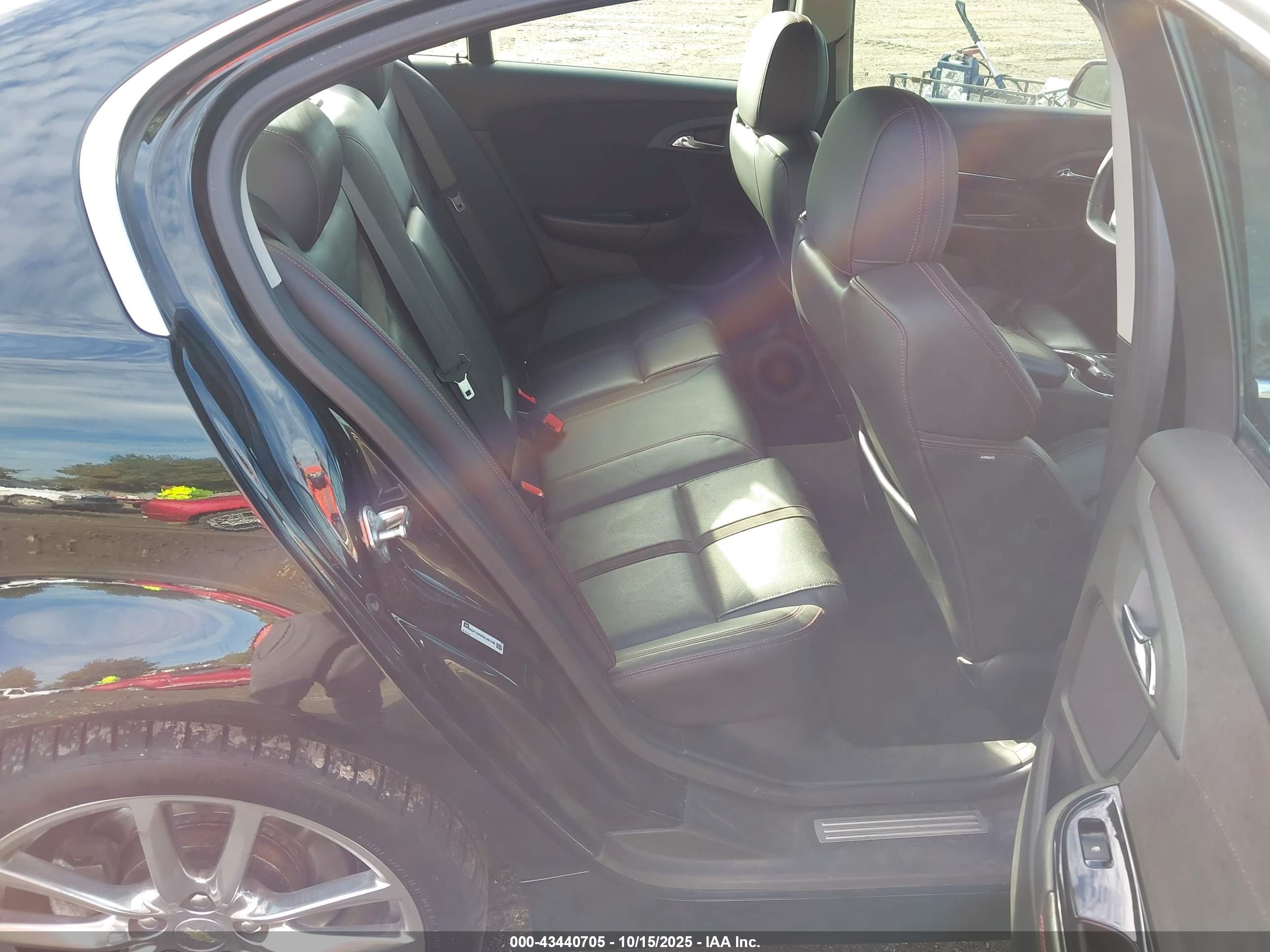 CHEVROLET SS image 8