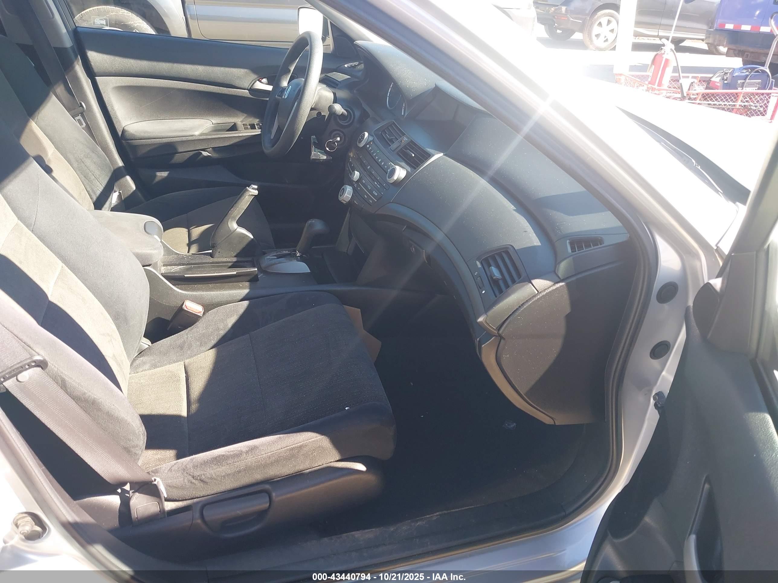 HONDA ACCORD image 5