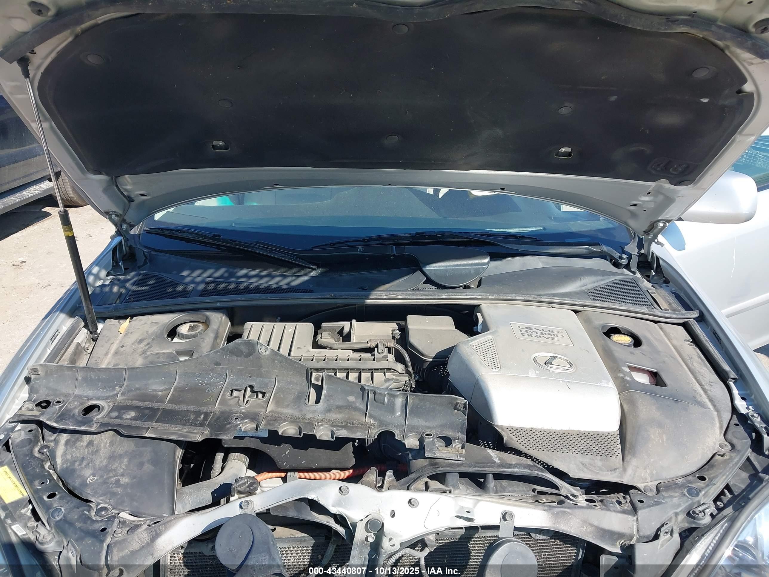 LEXUS RX image 10