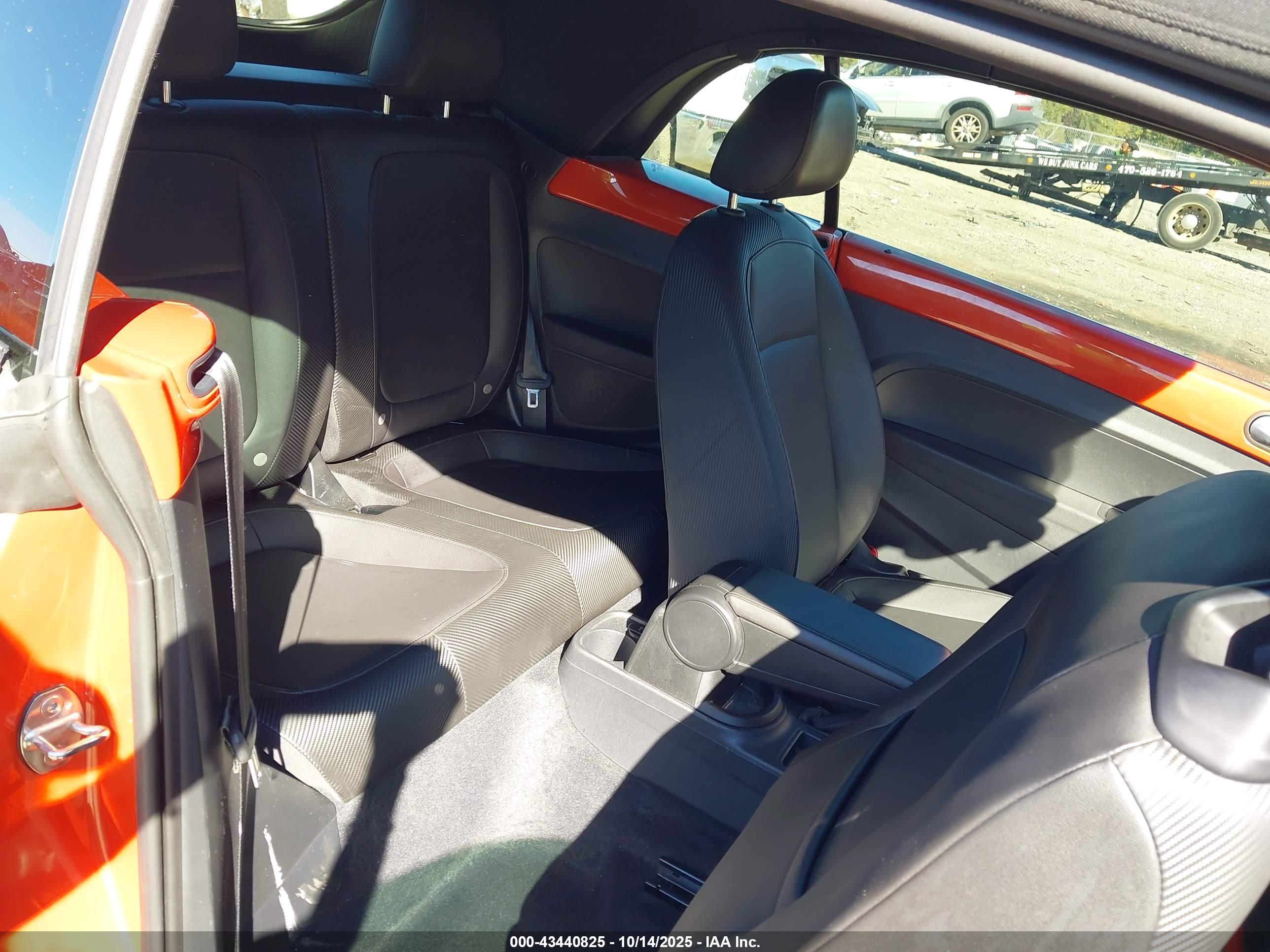 VOLKSWAGEN BEETLE image 8