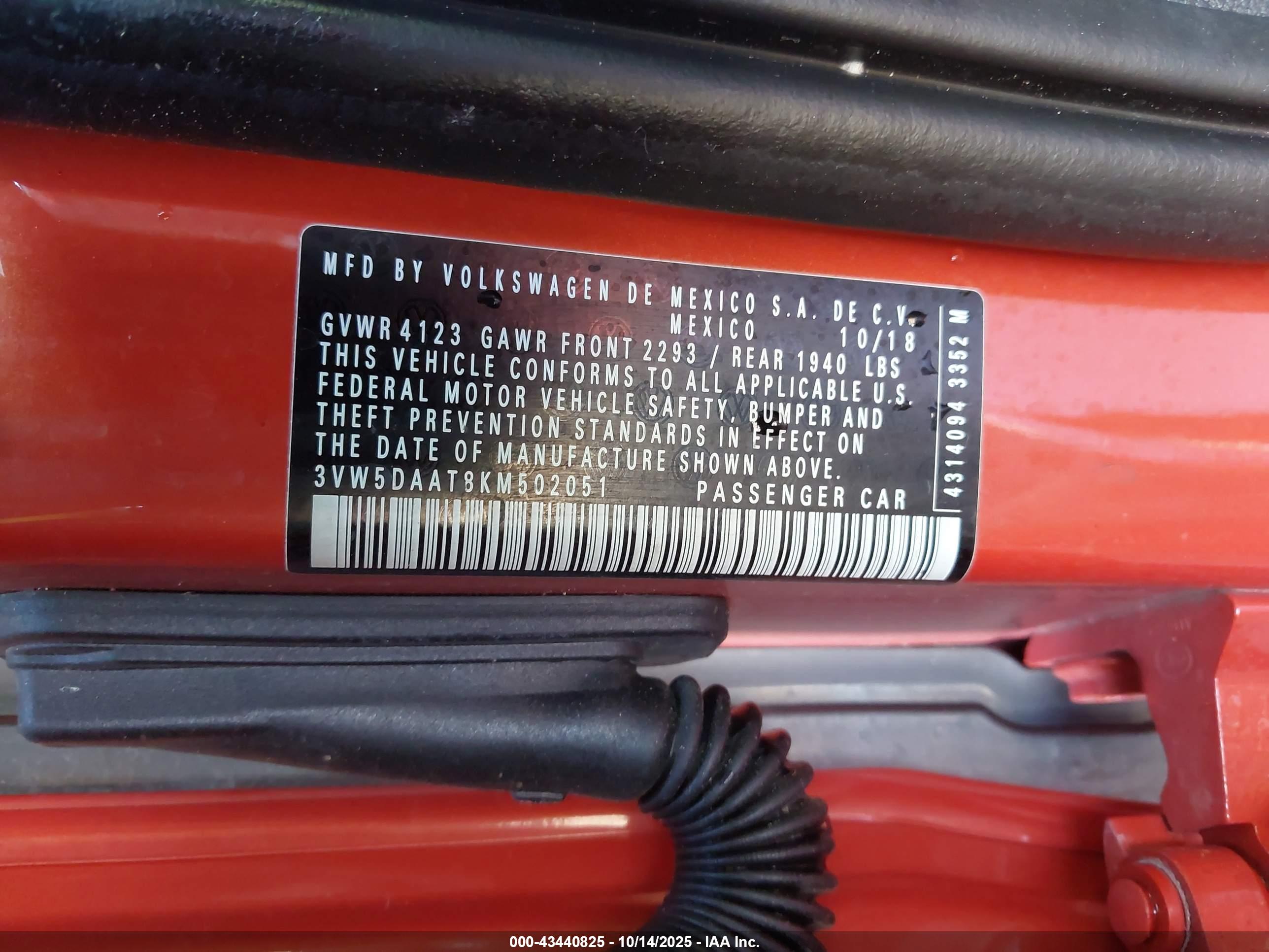 VOLKSWAGEN BEETLE image 9