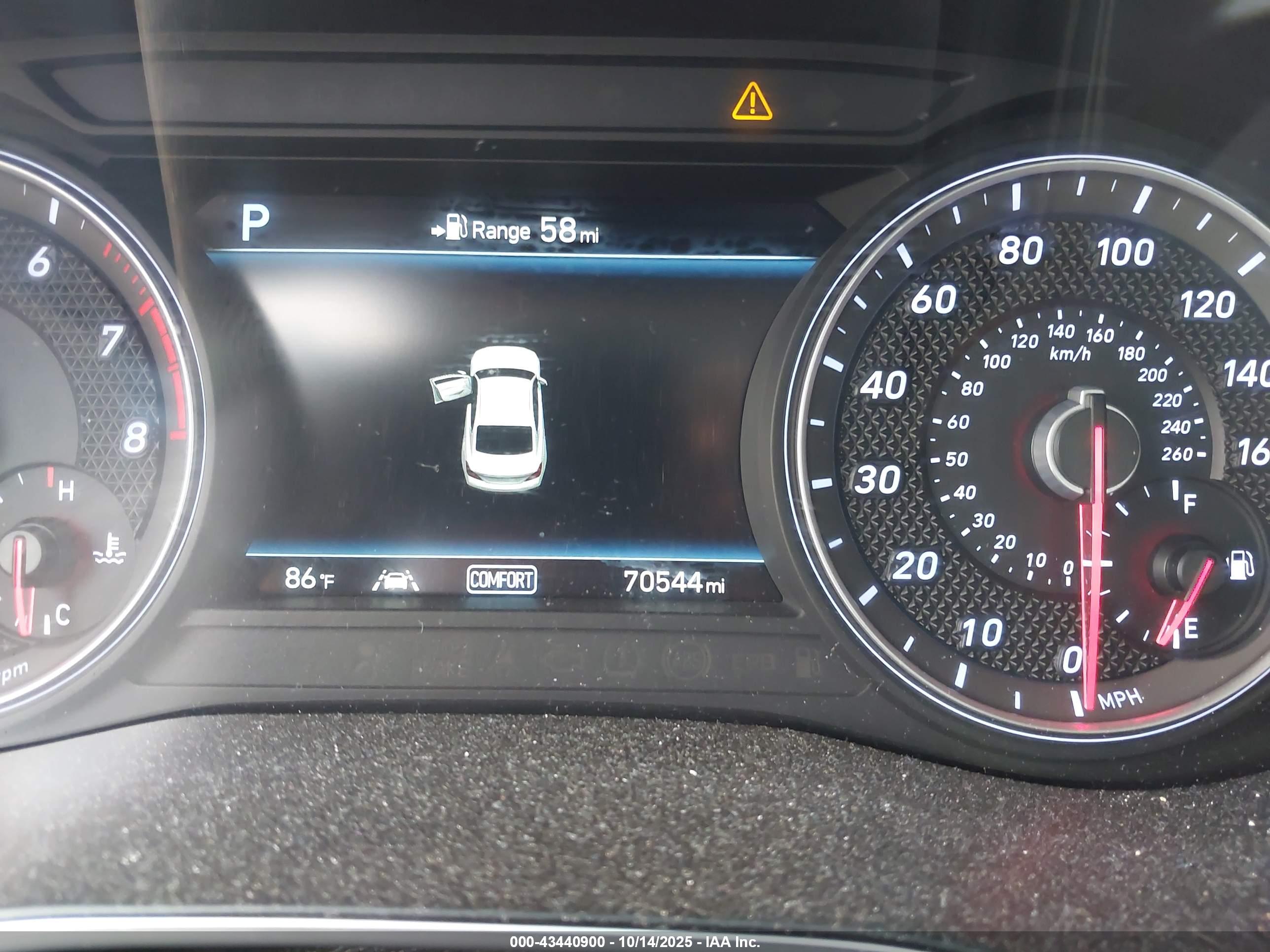 GENESIS G70 image 7