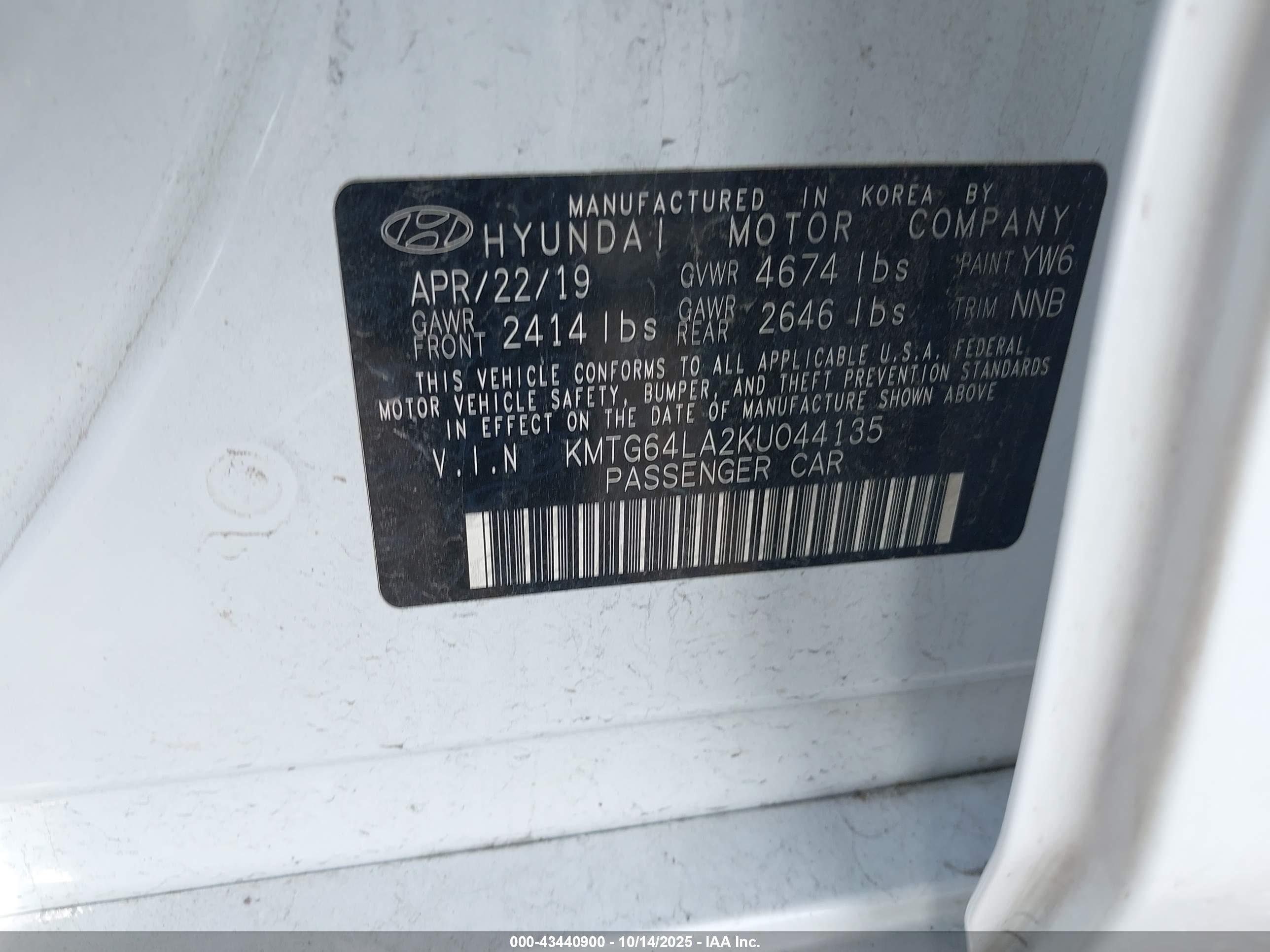 GENESIS G70 image 9