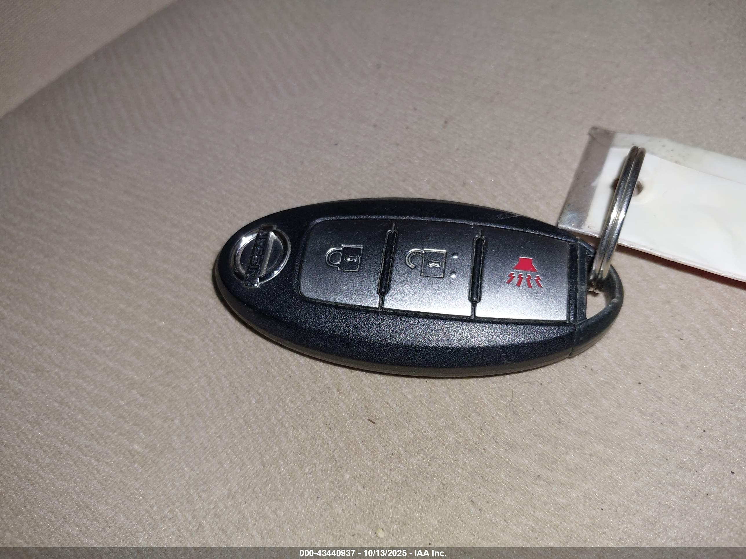 NISSAN ROGUE image 11