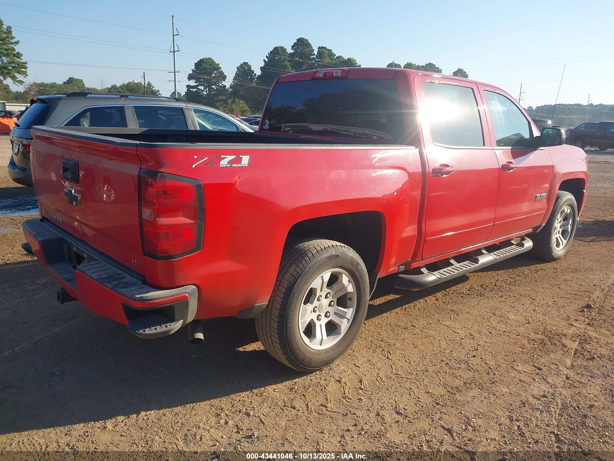 CHEVROLET SILVERADO image 4