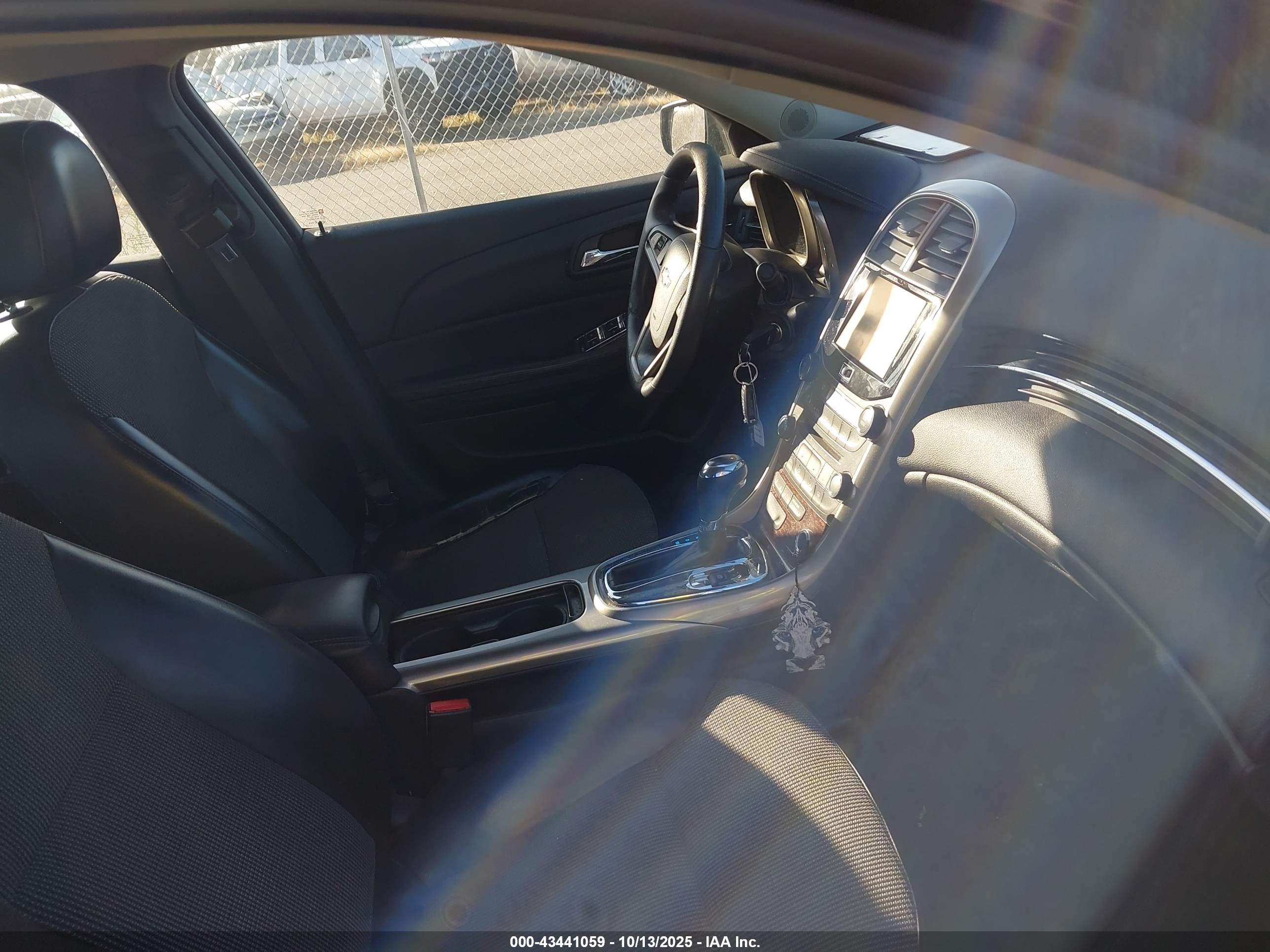CHEVROLET MALIBU image 5