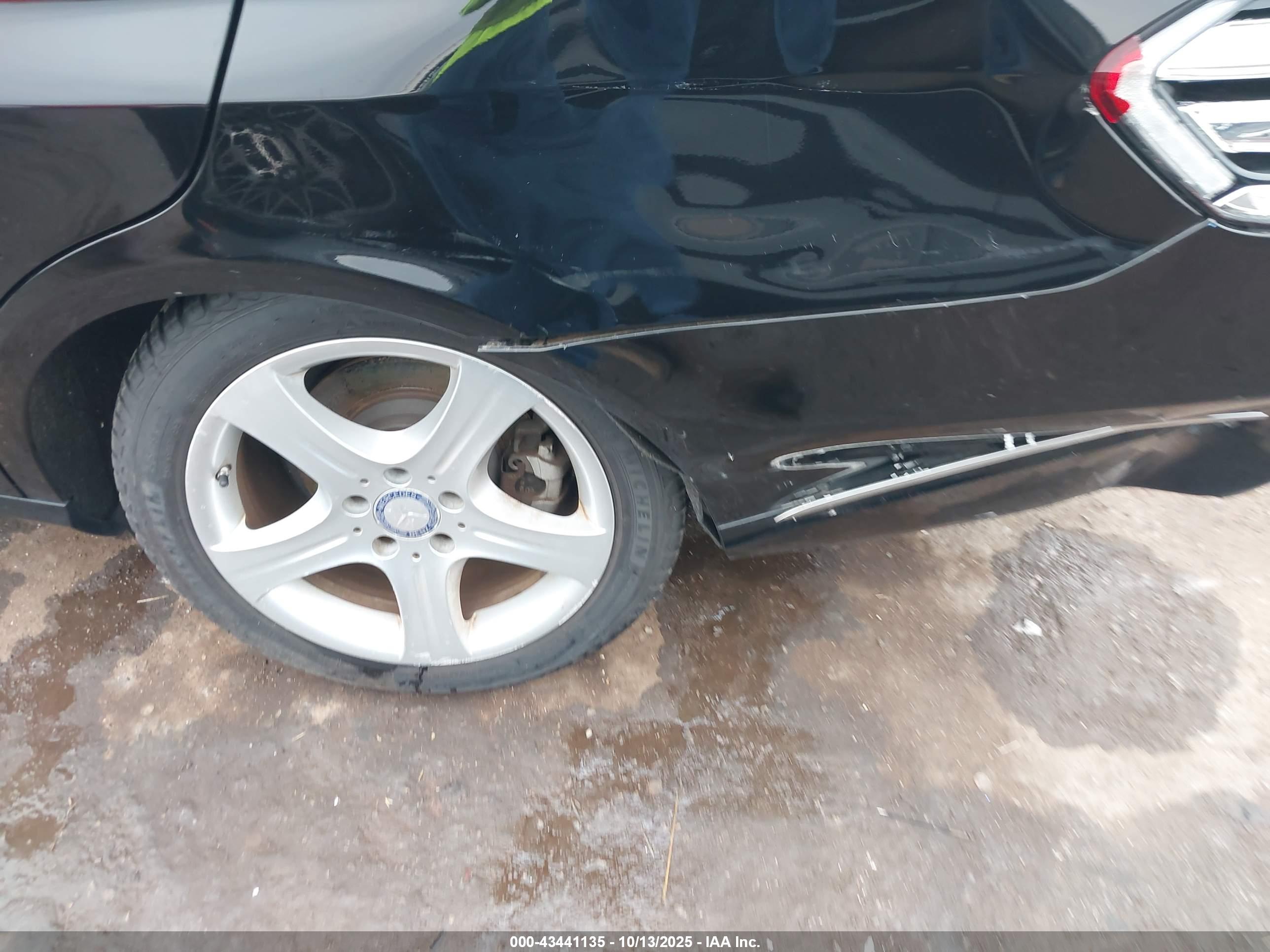 MERCEDES-BENZ E image 6
