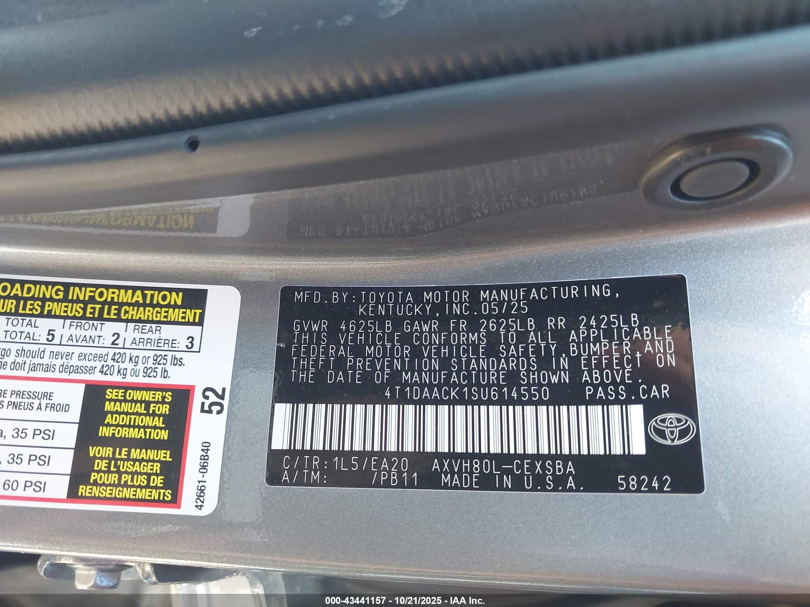 TOYOTA CAMRY image 9