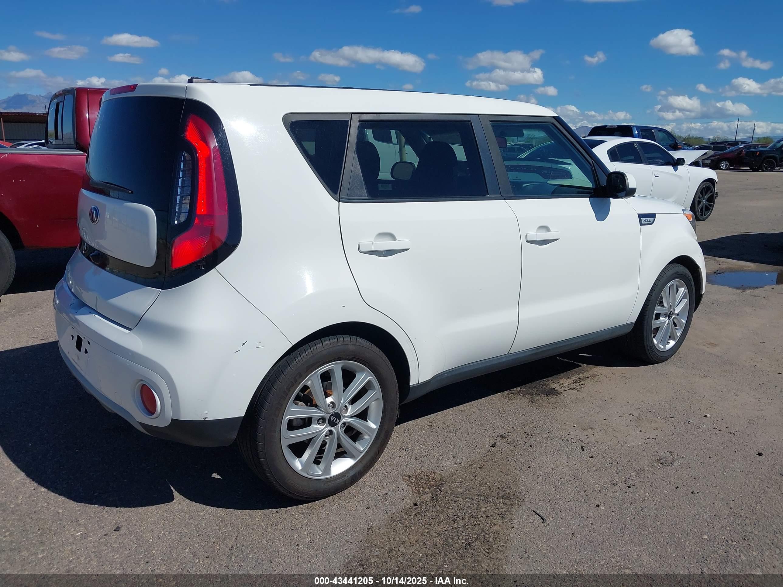 KIA SOUL image 4
