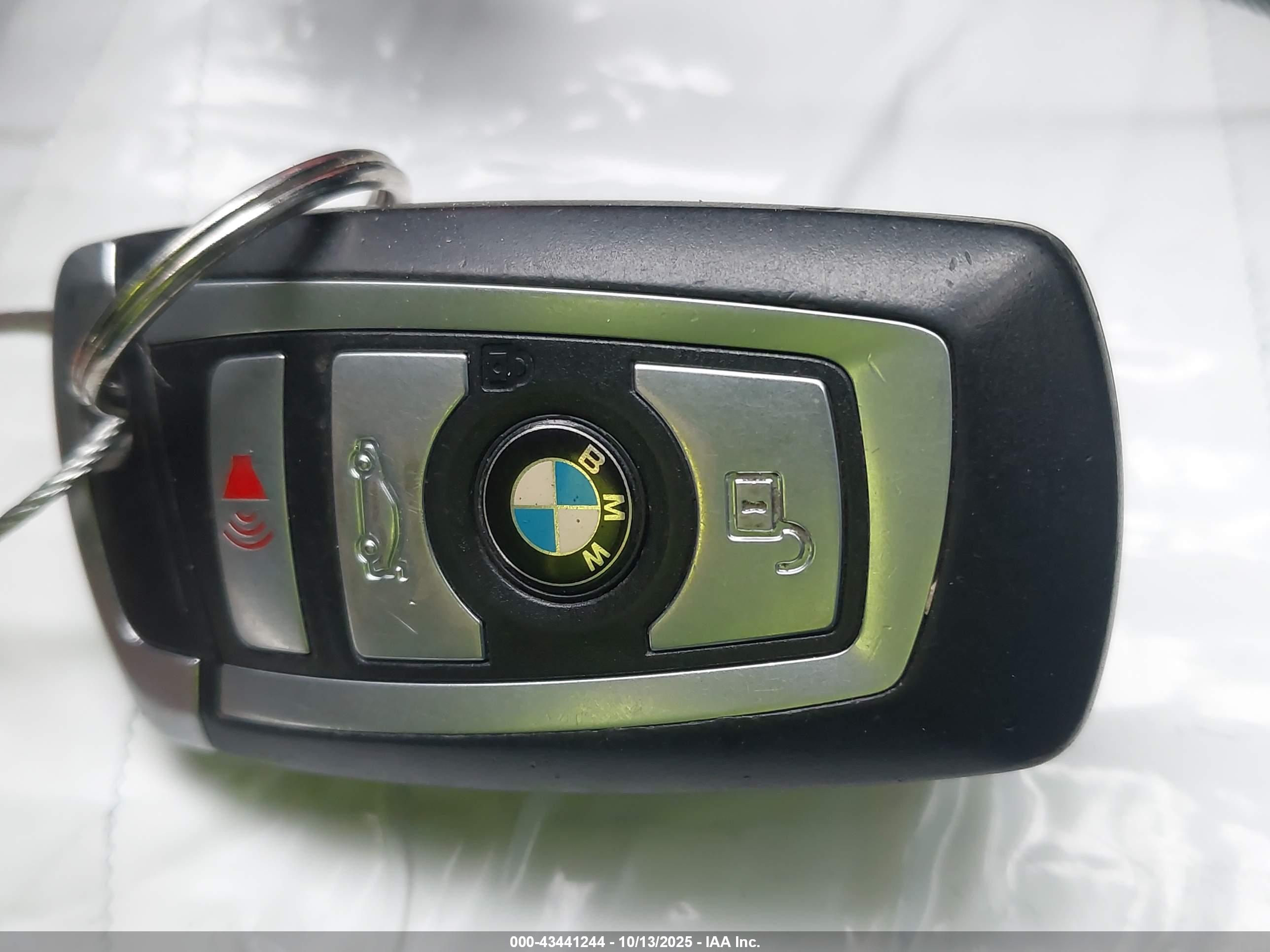 BMW 750LI image 11