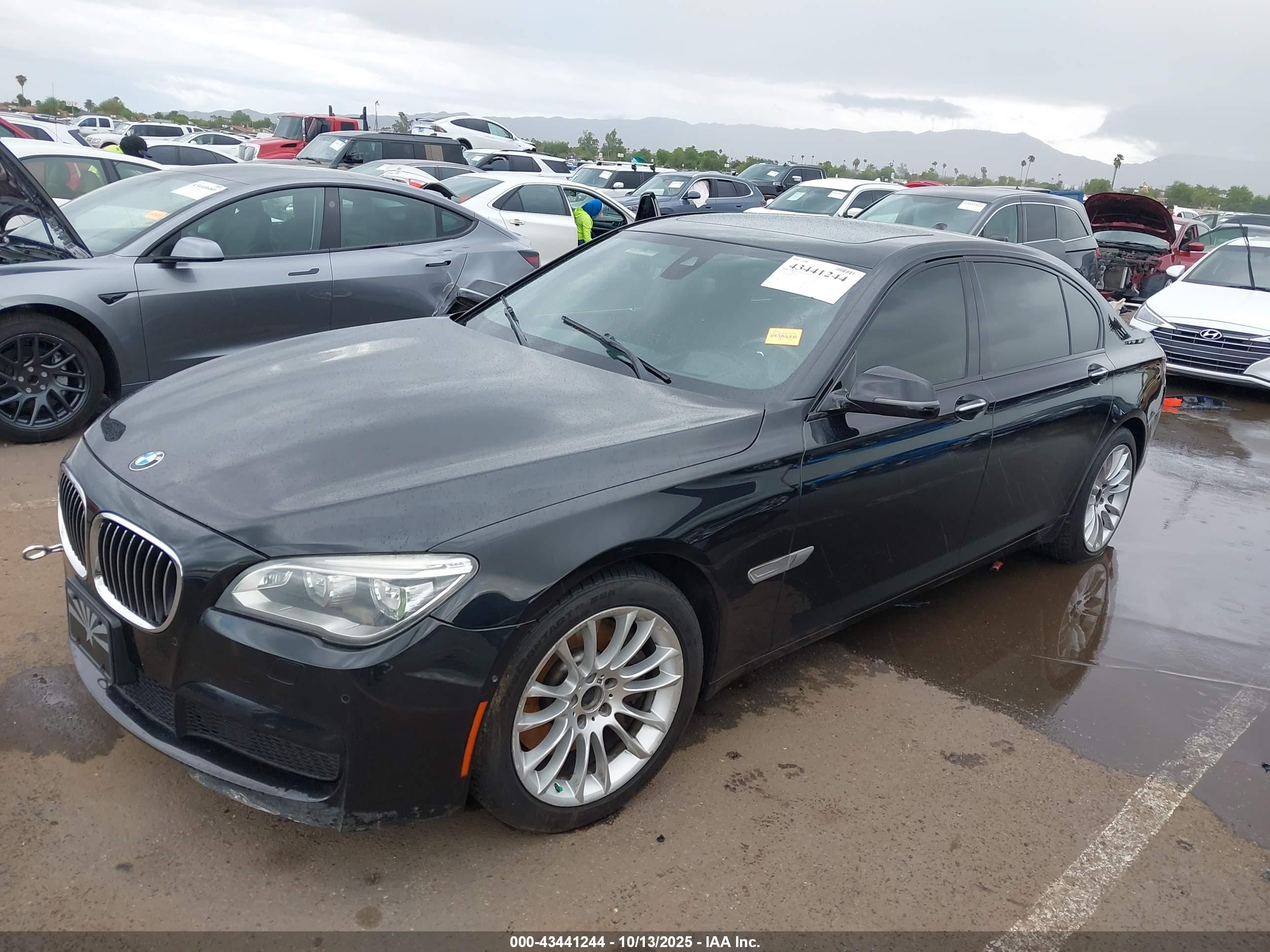 BMW 750LI image 2
