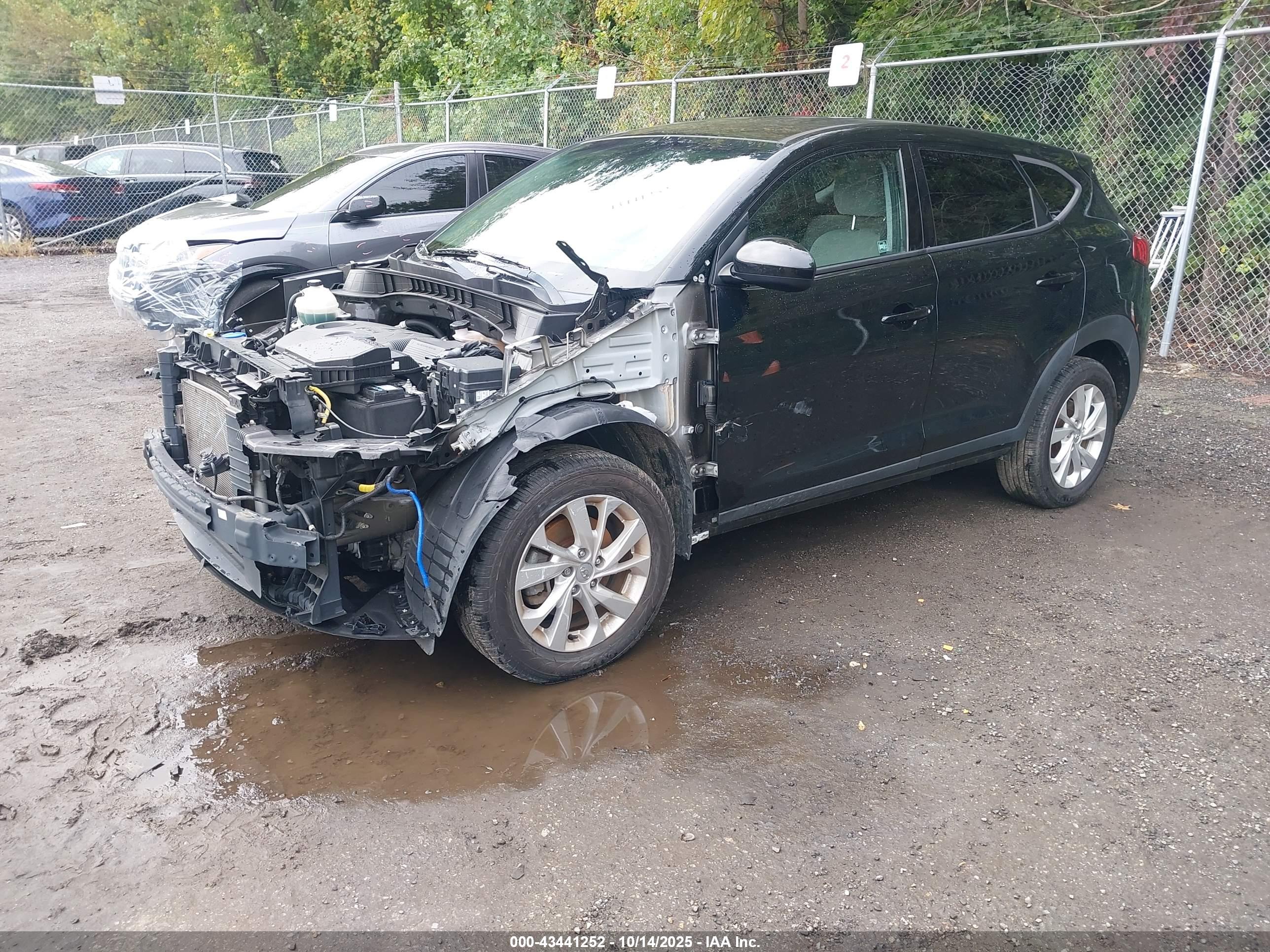 HYUNDAI TUCSON image 2