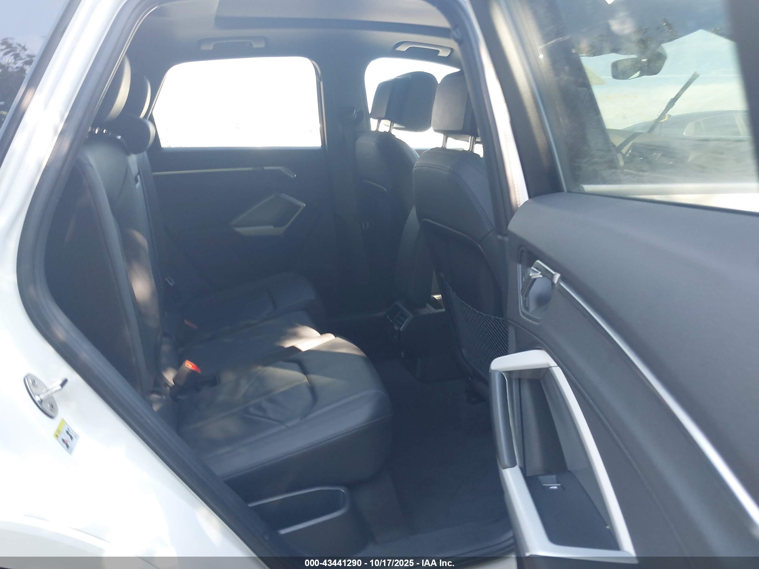 AUDI Q3 image 8