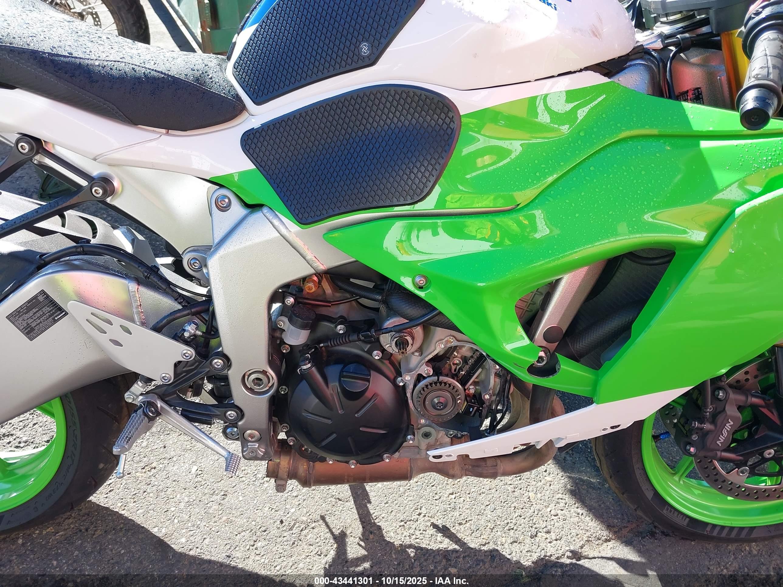 KAWASAKI ZX636 image 8