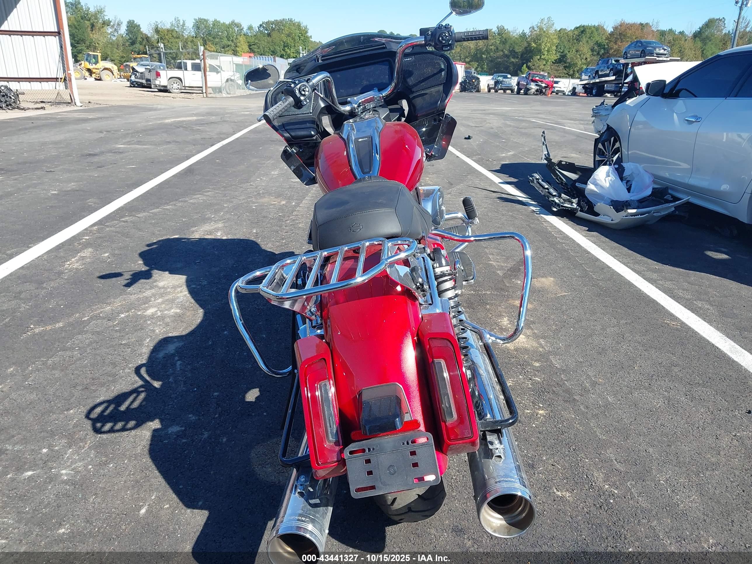 HARLEY-DAVIDSON FLTRX image 6