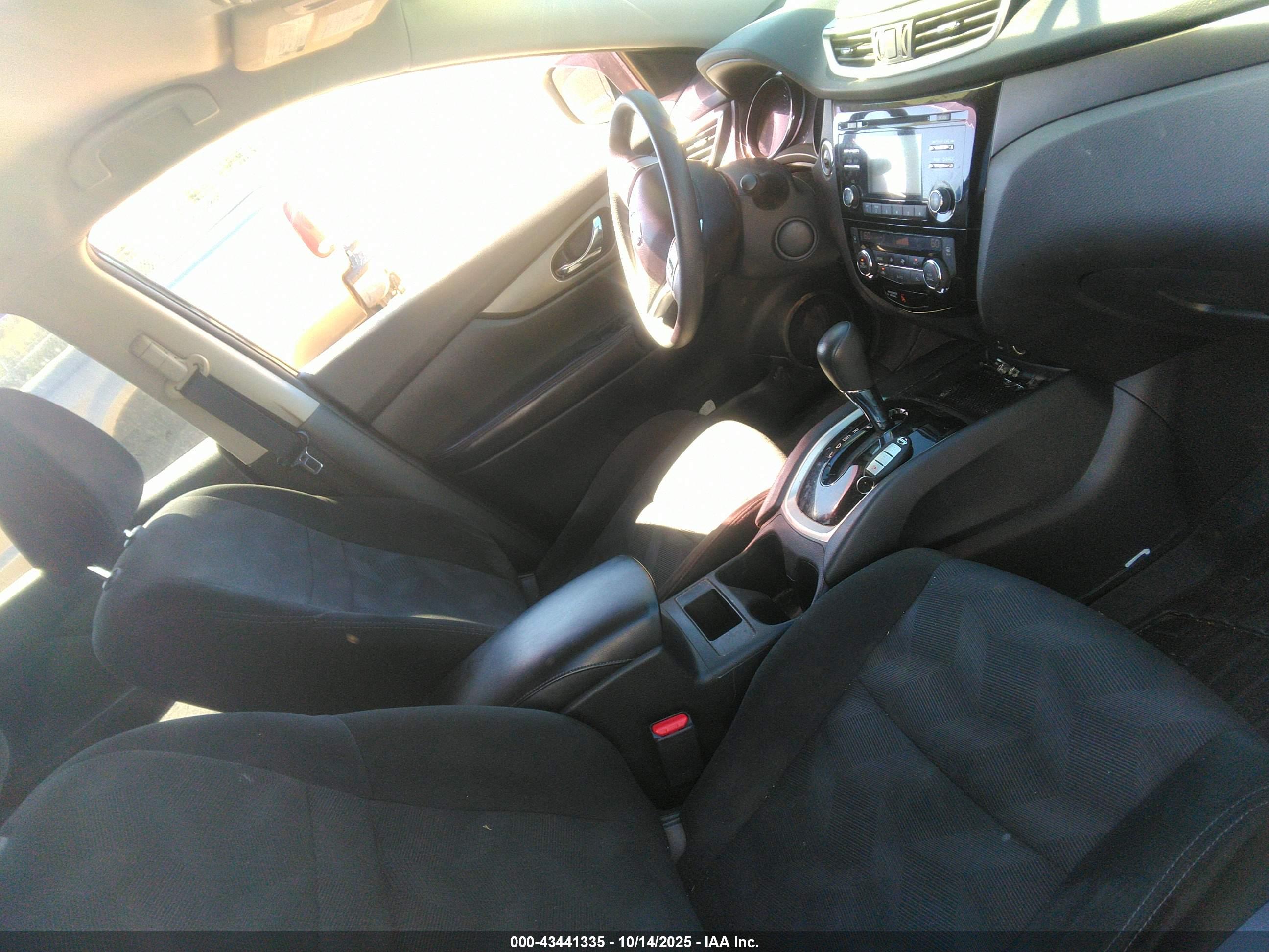 NISSAN ROGUE image 5