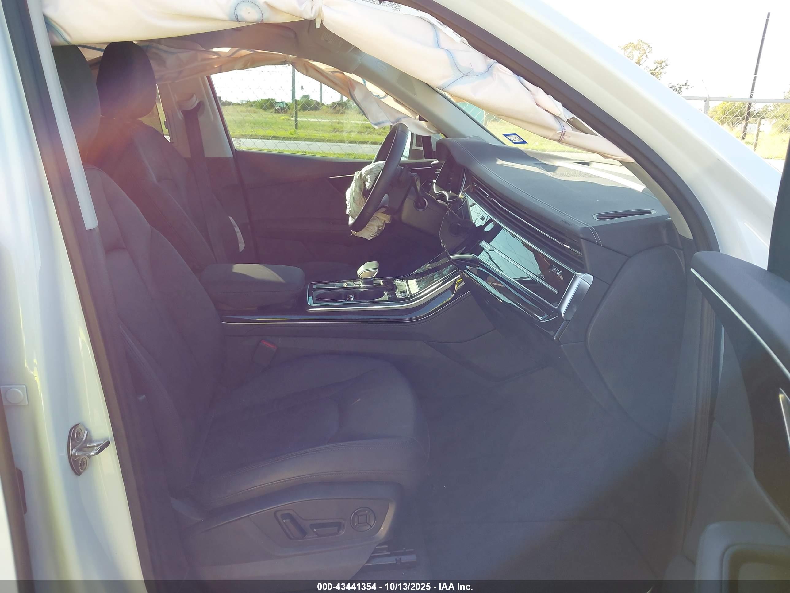 AUDI Q7 image 5