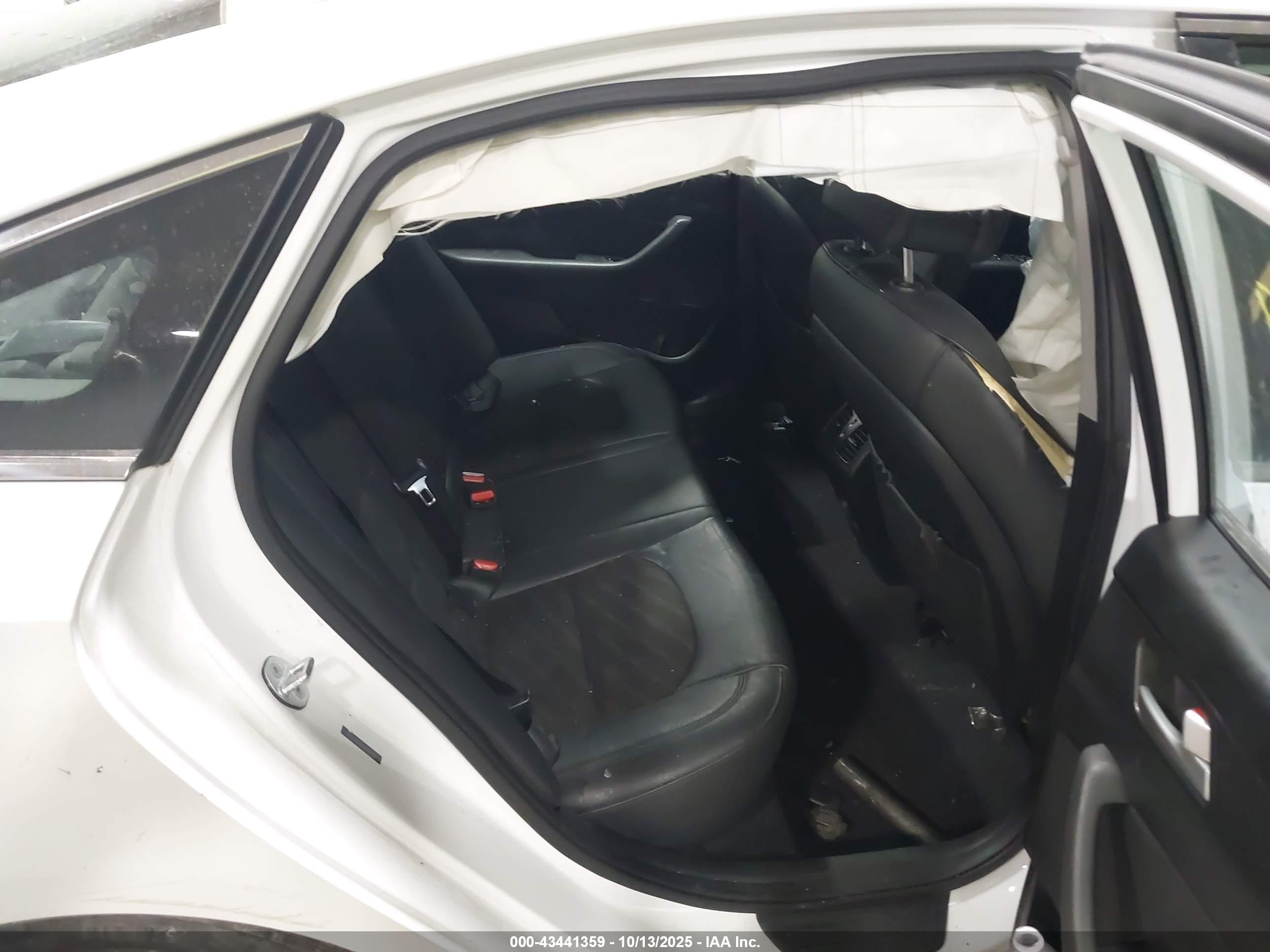 HYUNDAI SONATA image 8