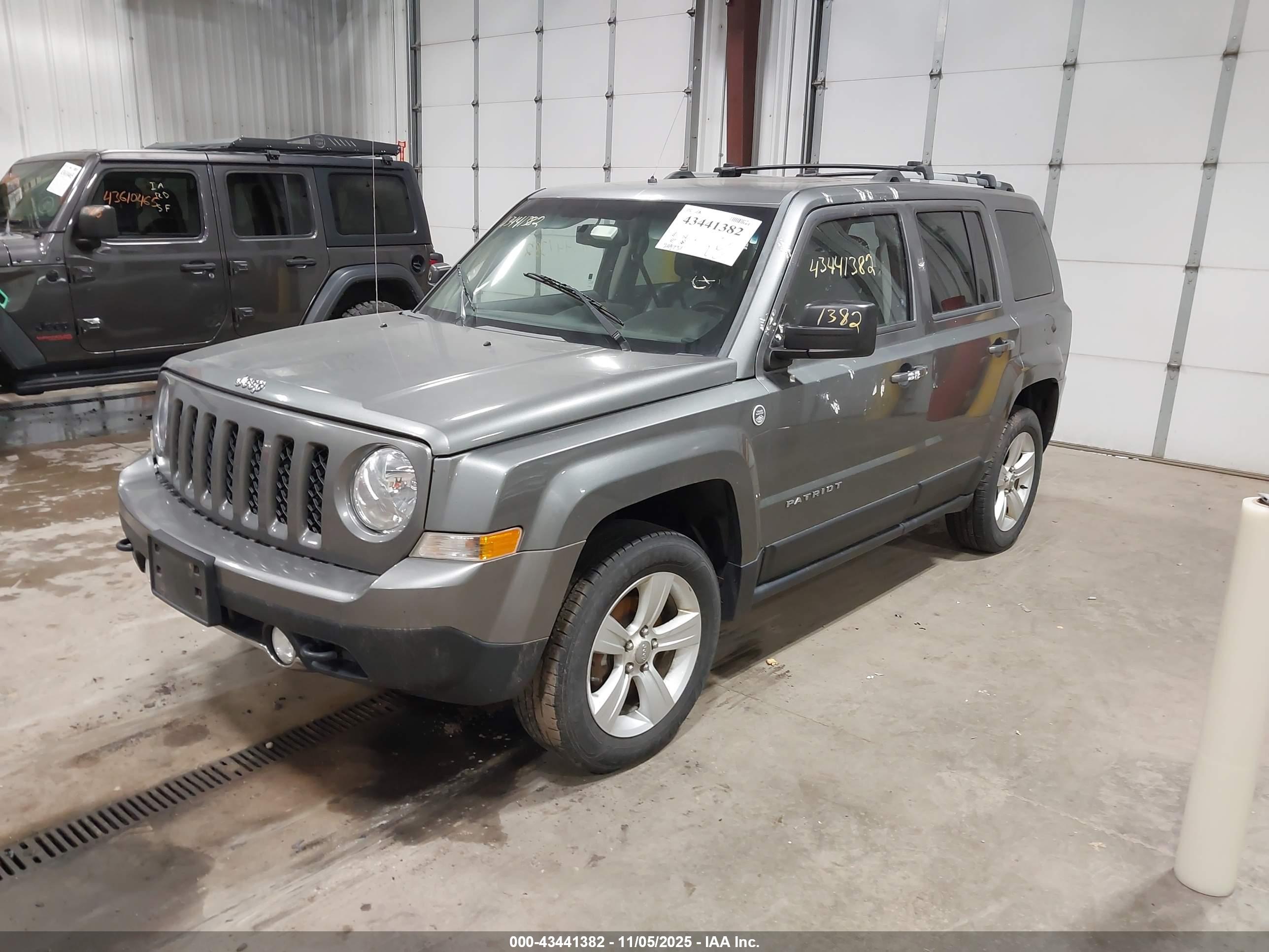 JEEP PATRIOT image 2