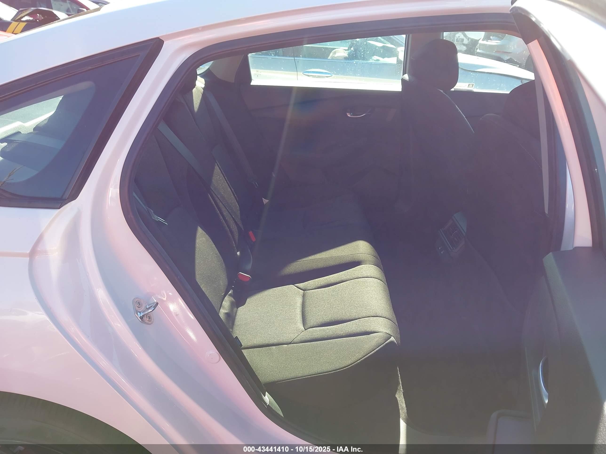 HONDA ACCORD image 8