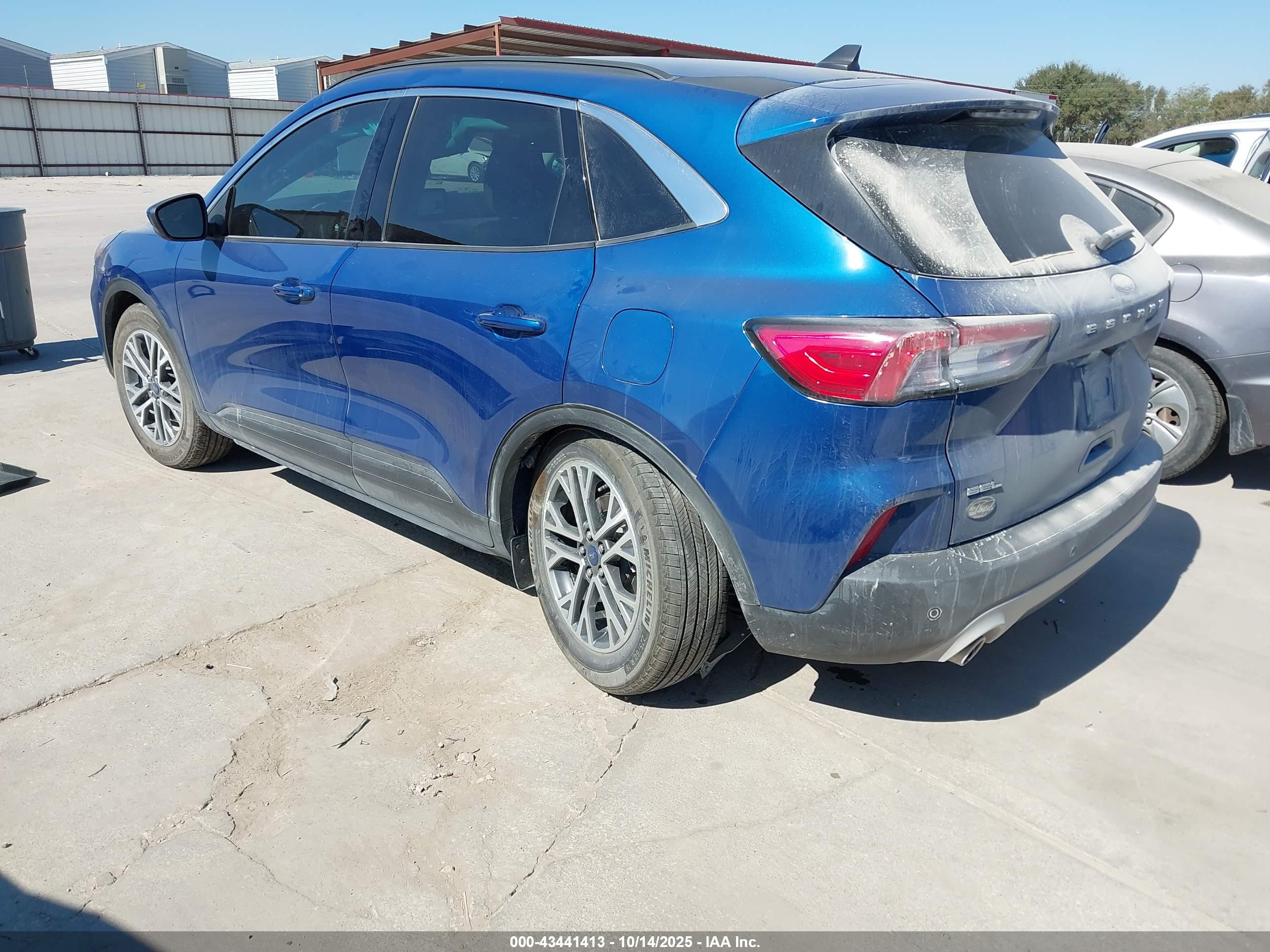 FORD ESCAPE image 3