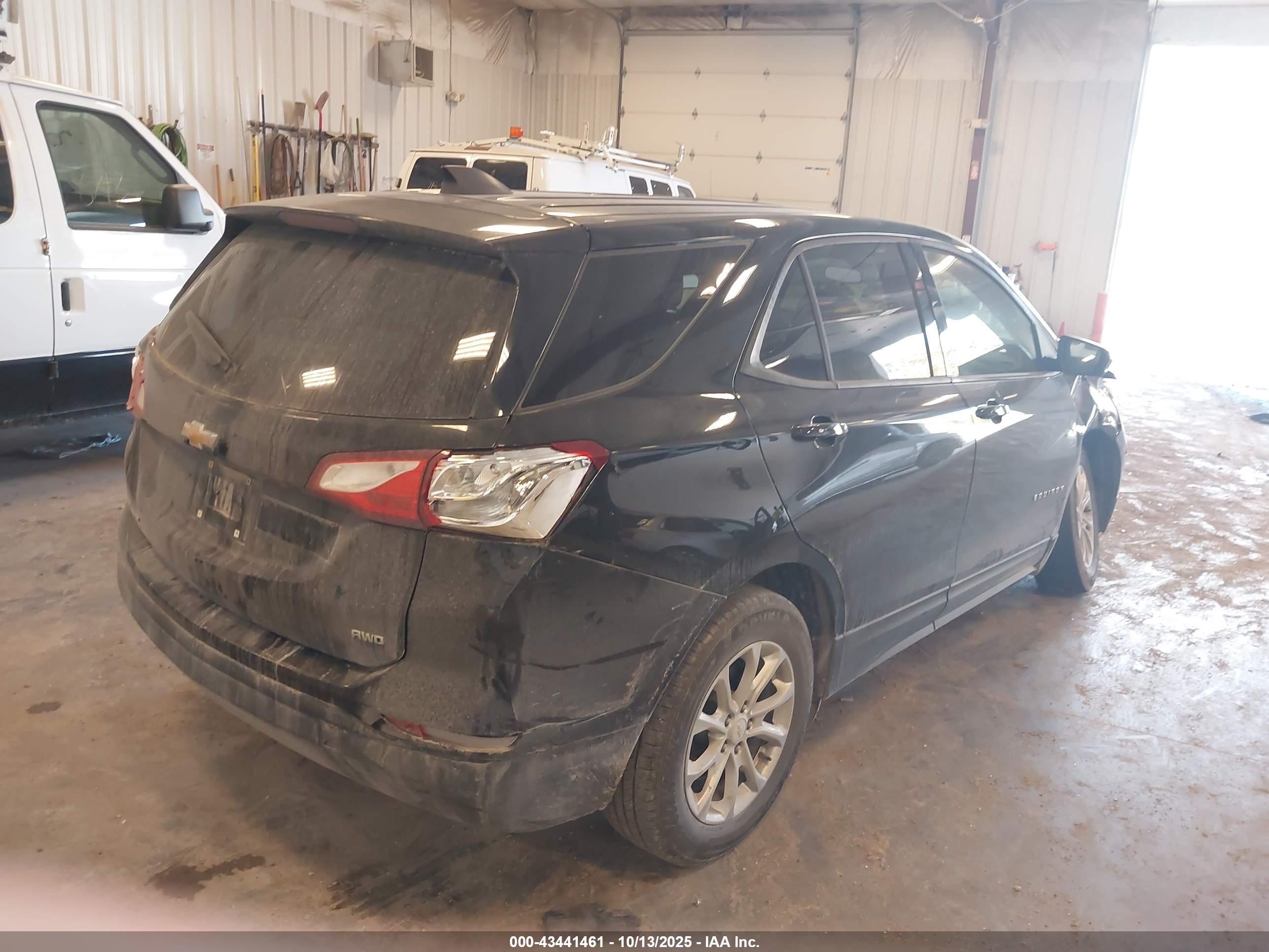 CHEVROLET EQUINOX image 4