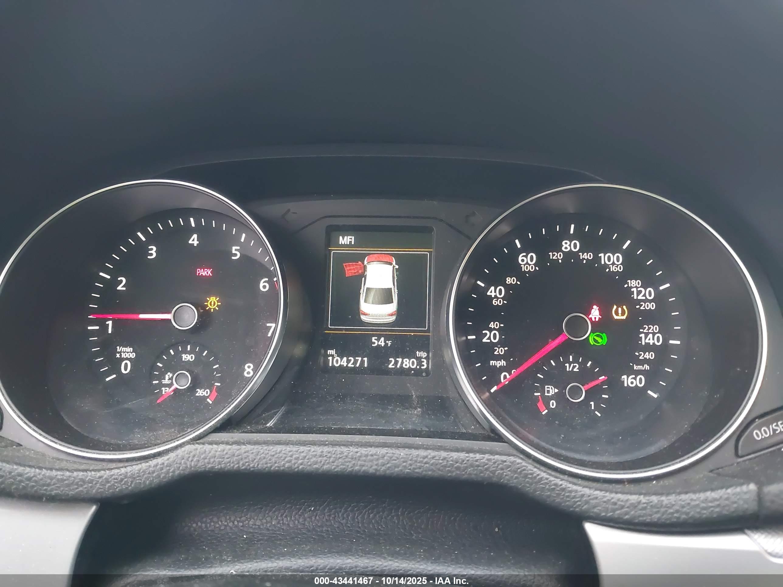 VOLKSWAGEN PASSAT image 7
