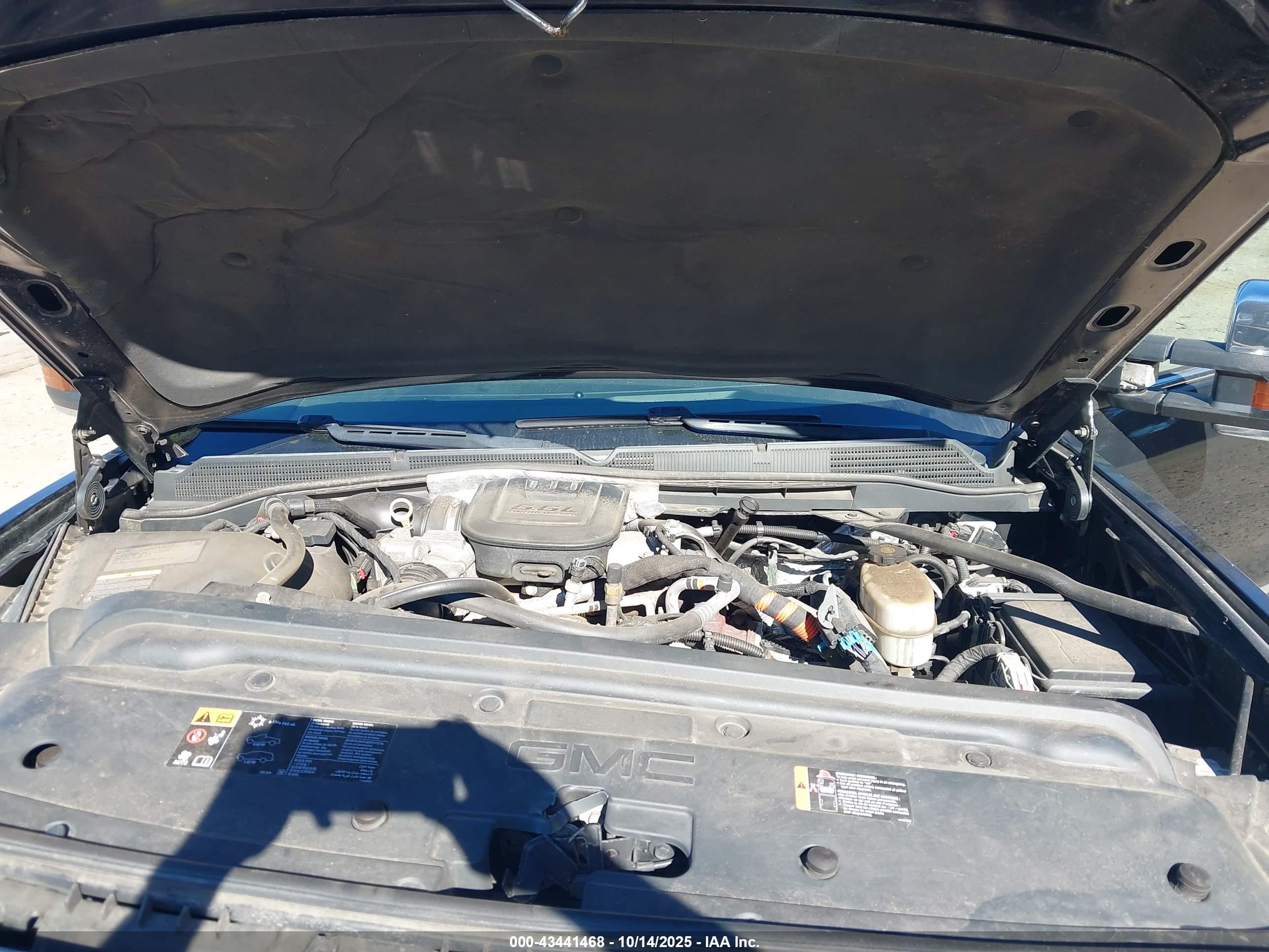 GMC SIERRA image 10