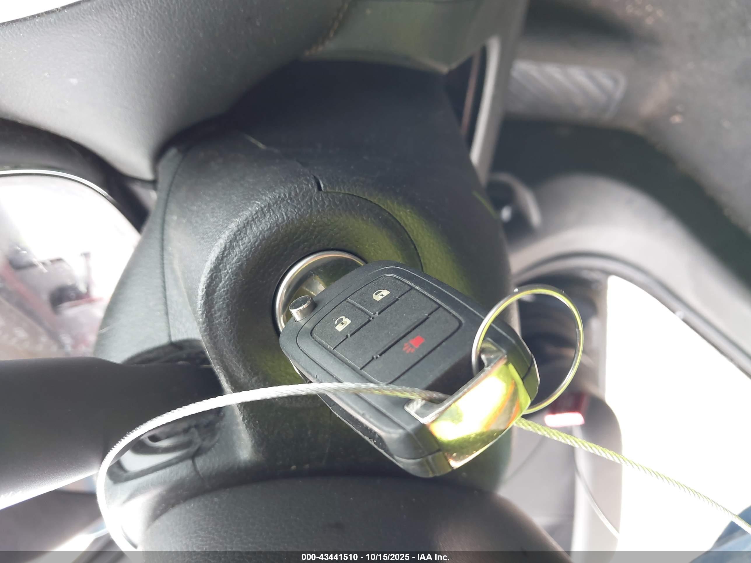 CHEVROLET TRAX image 11