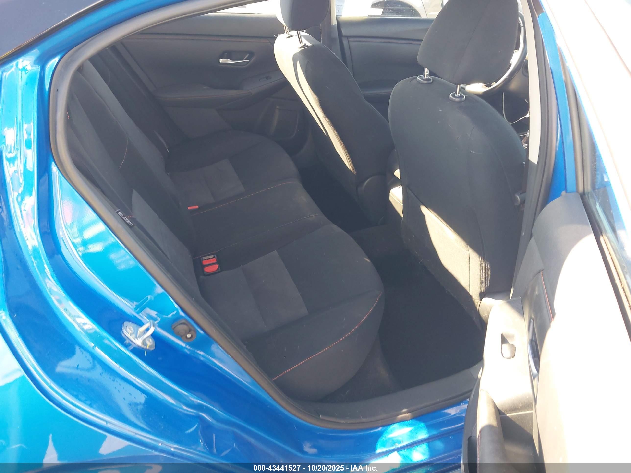 NISSAN SENTRA image 8