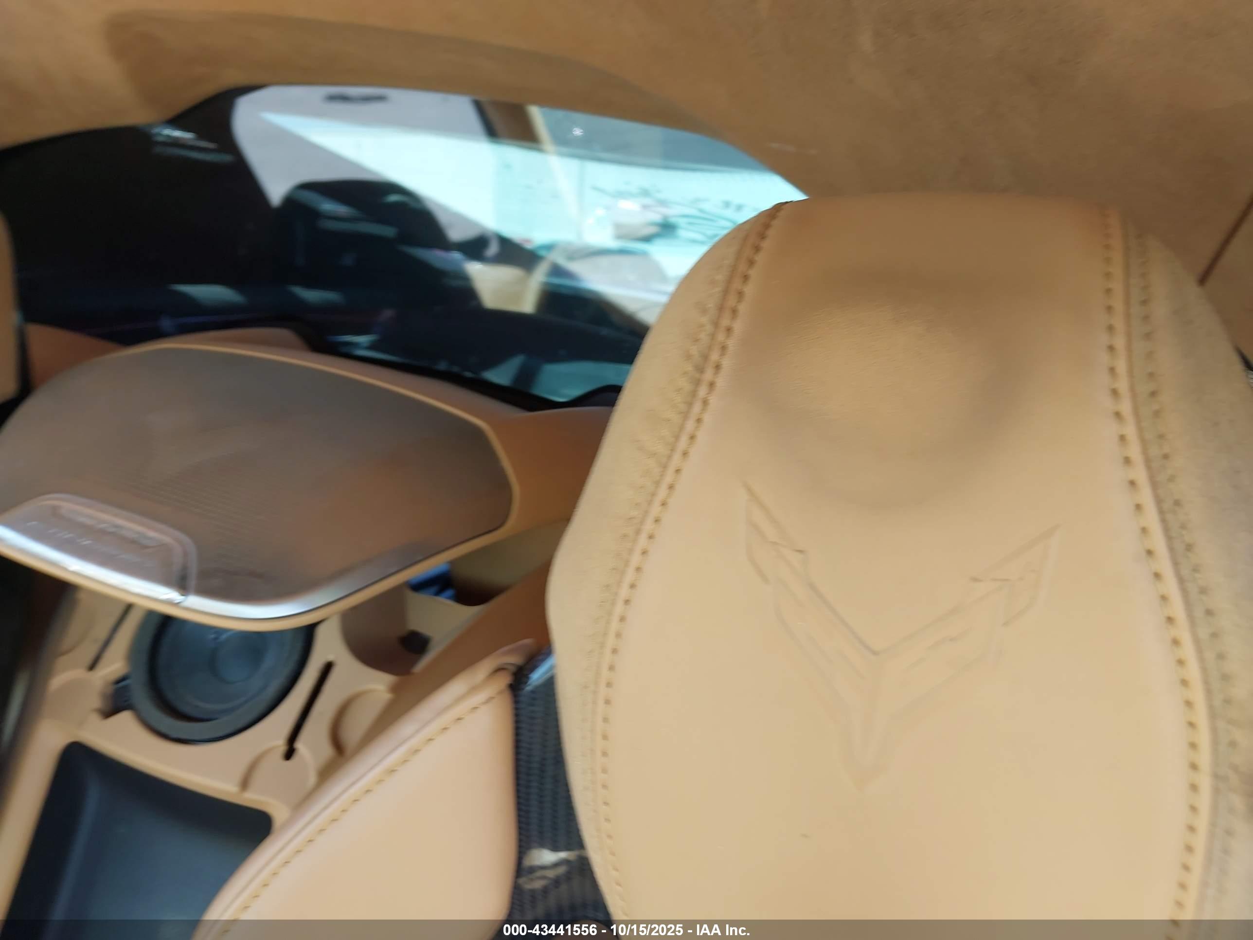 CHEVROLET CORVETTE image 8