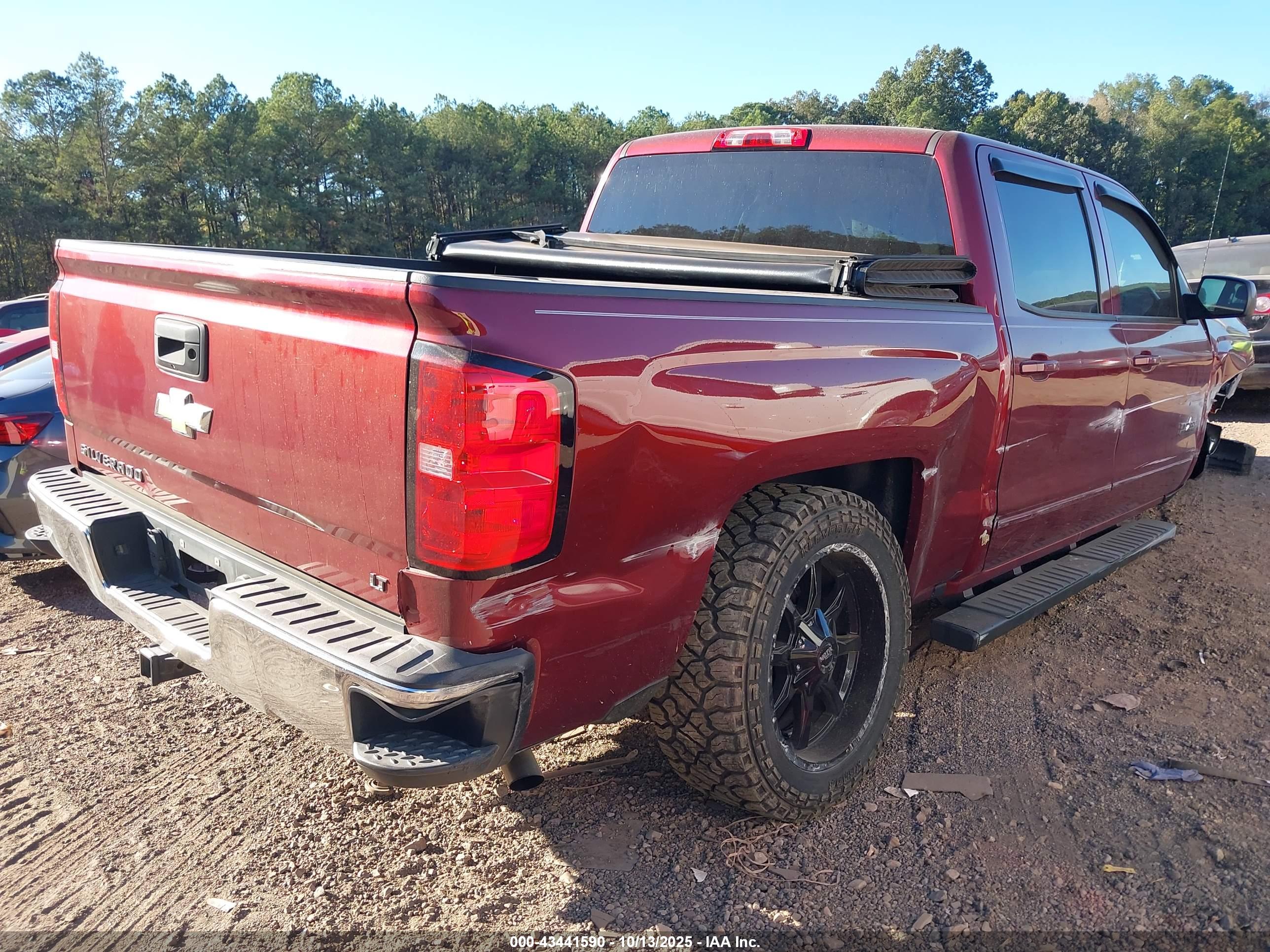 CHEVROLET SILVERADO image 4