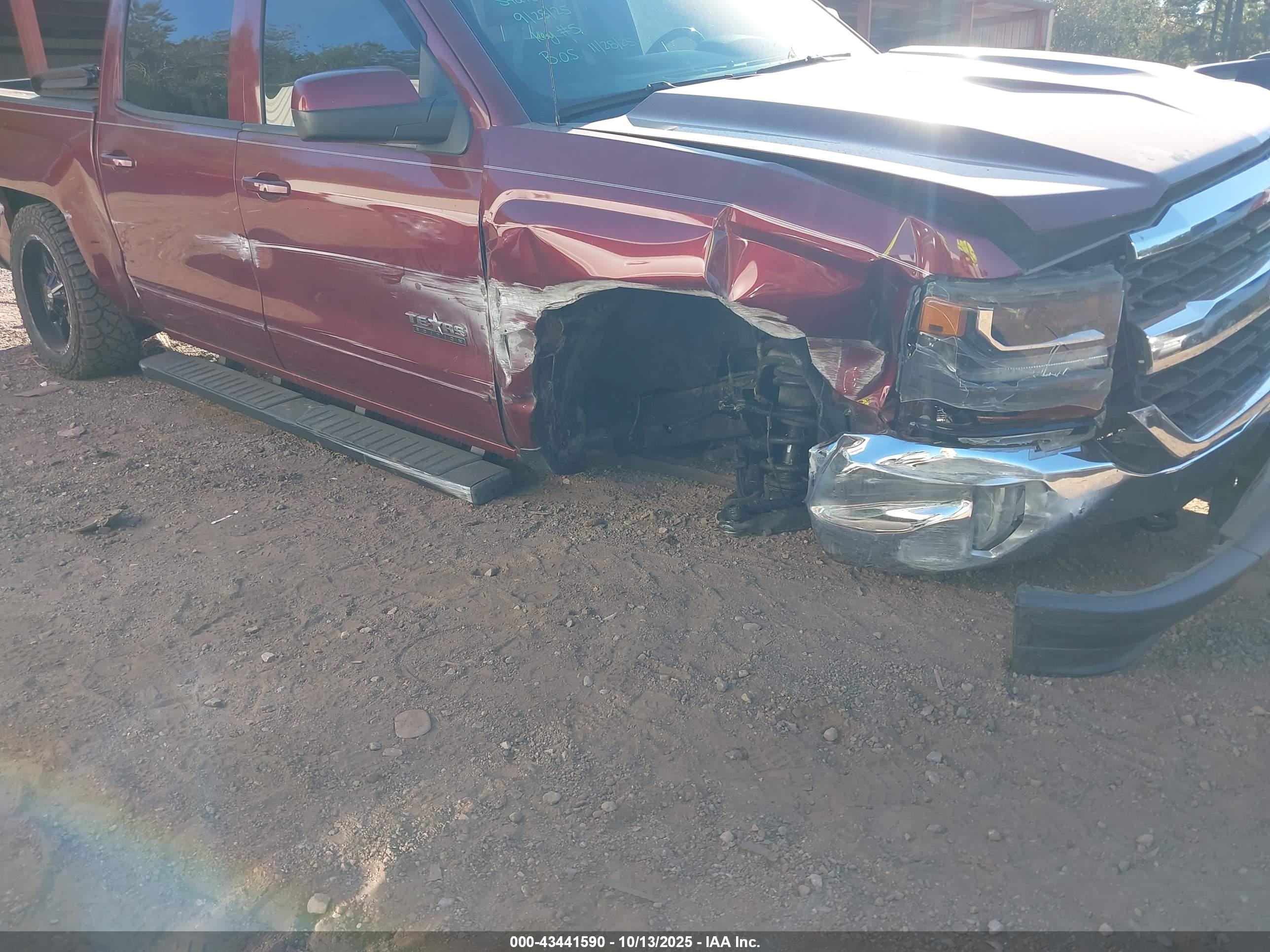 CHEVROLET SILVERADO image 6