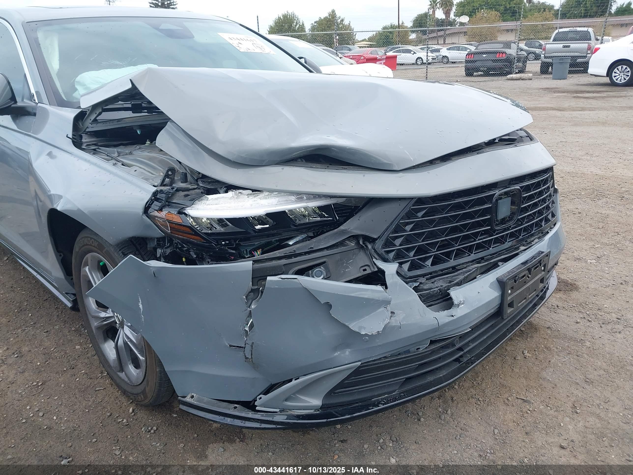 HONDA ACCORD image 6