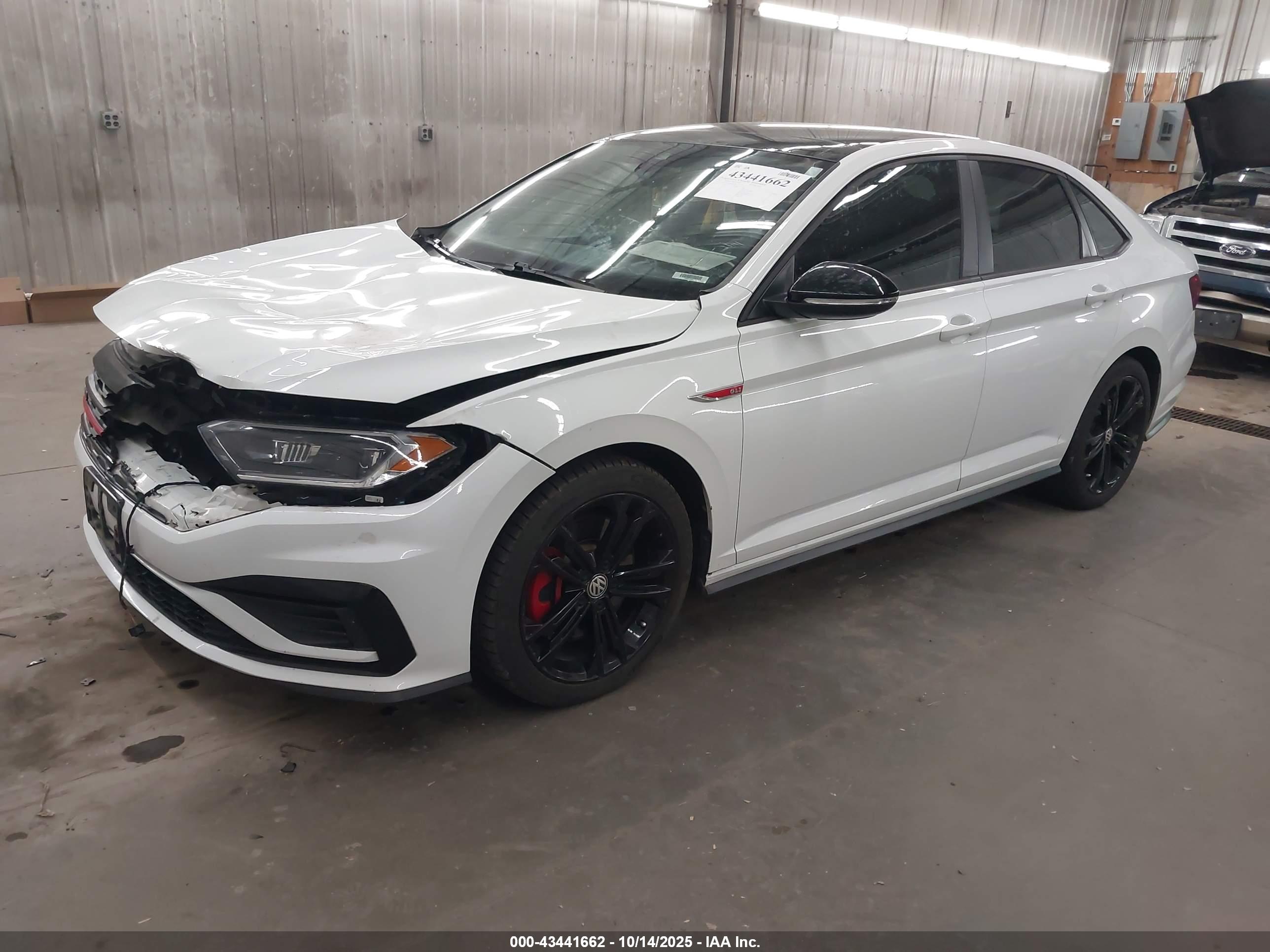 VOLKSWAGEN JETTA image 2