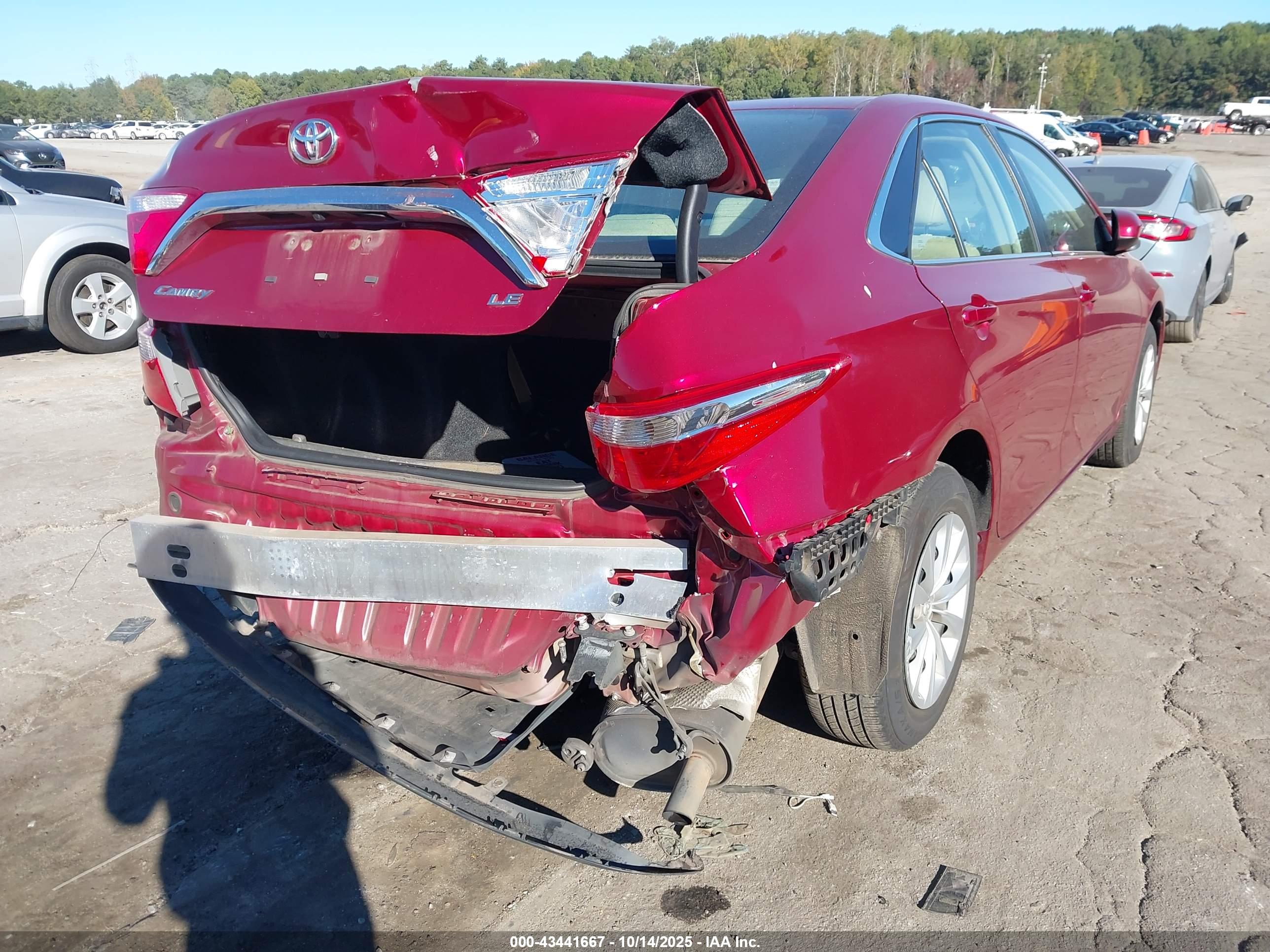 TOYOTA CAMRY image 4