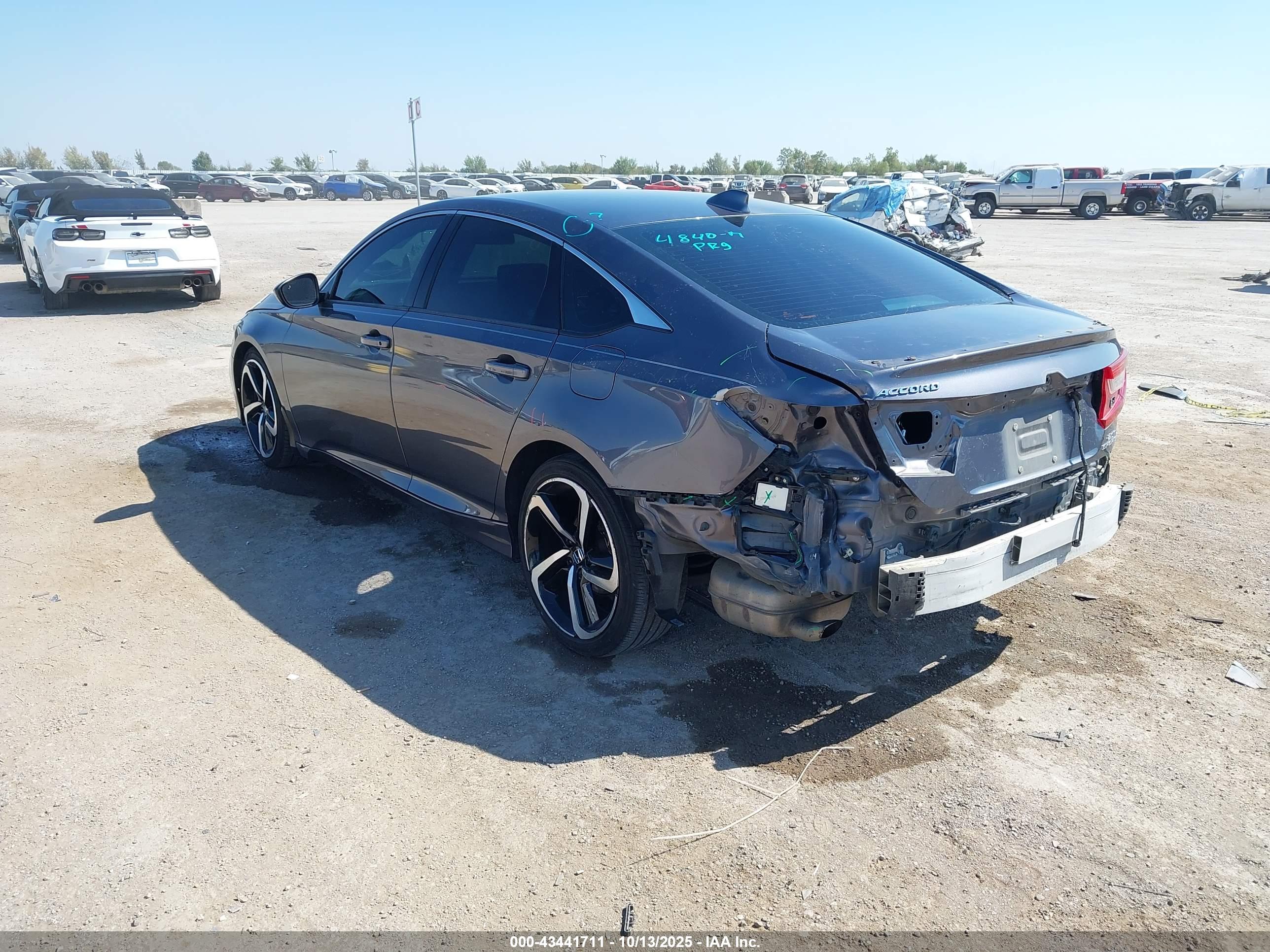 HONDA ACCORD image 3