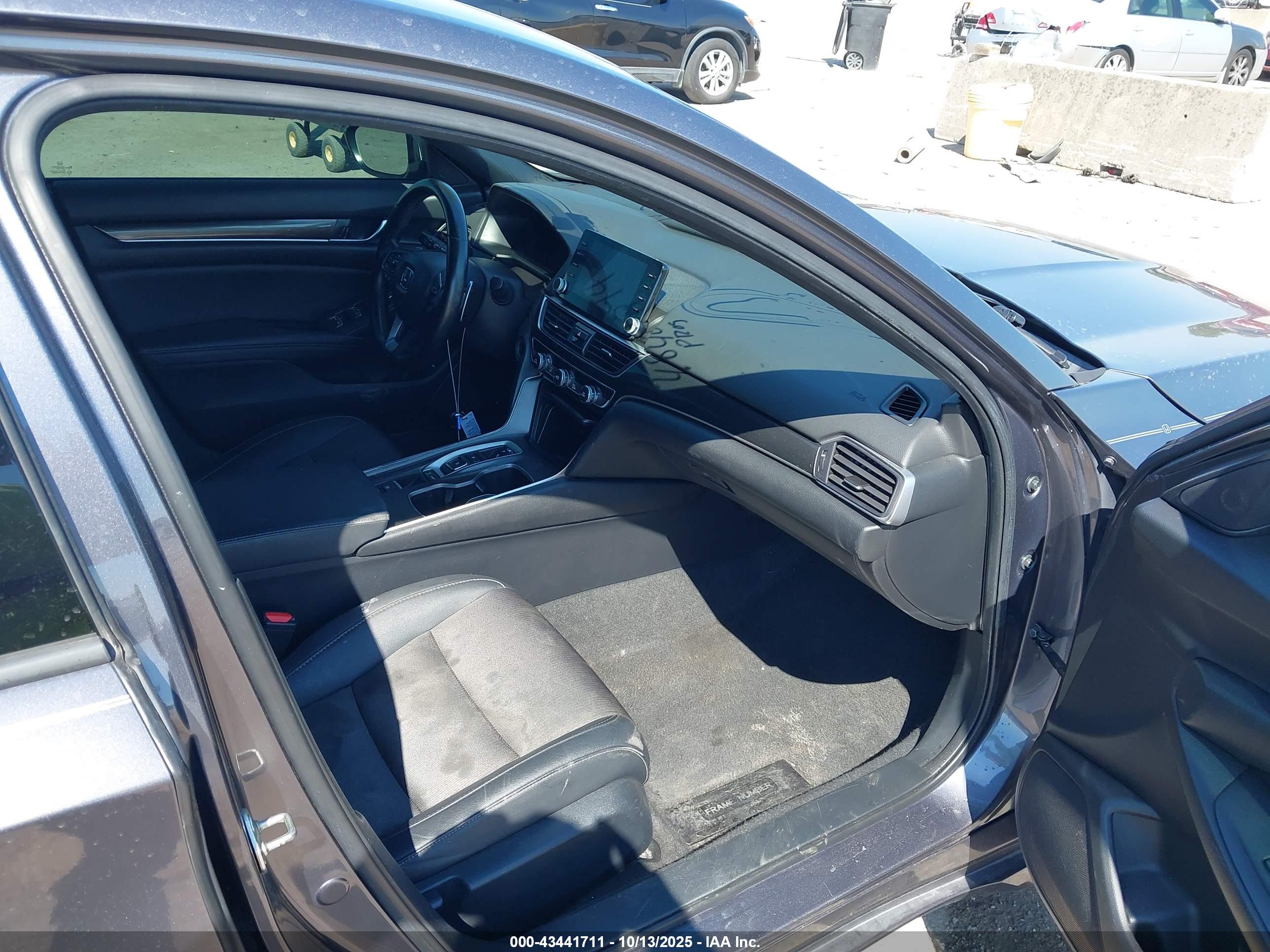 HONDA ACCORD image 5