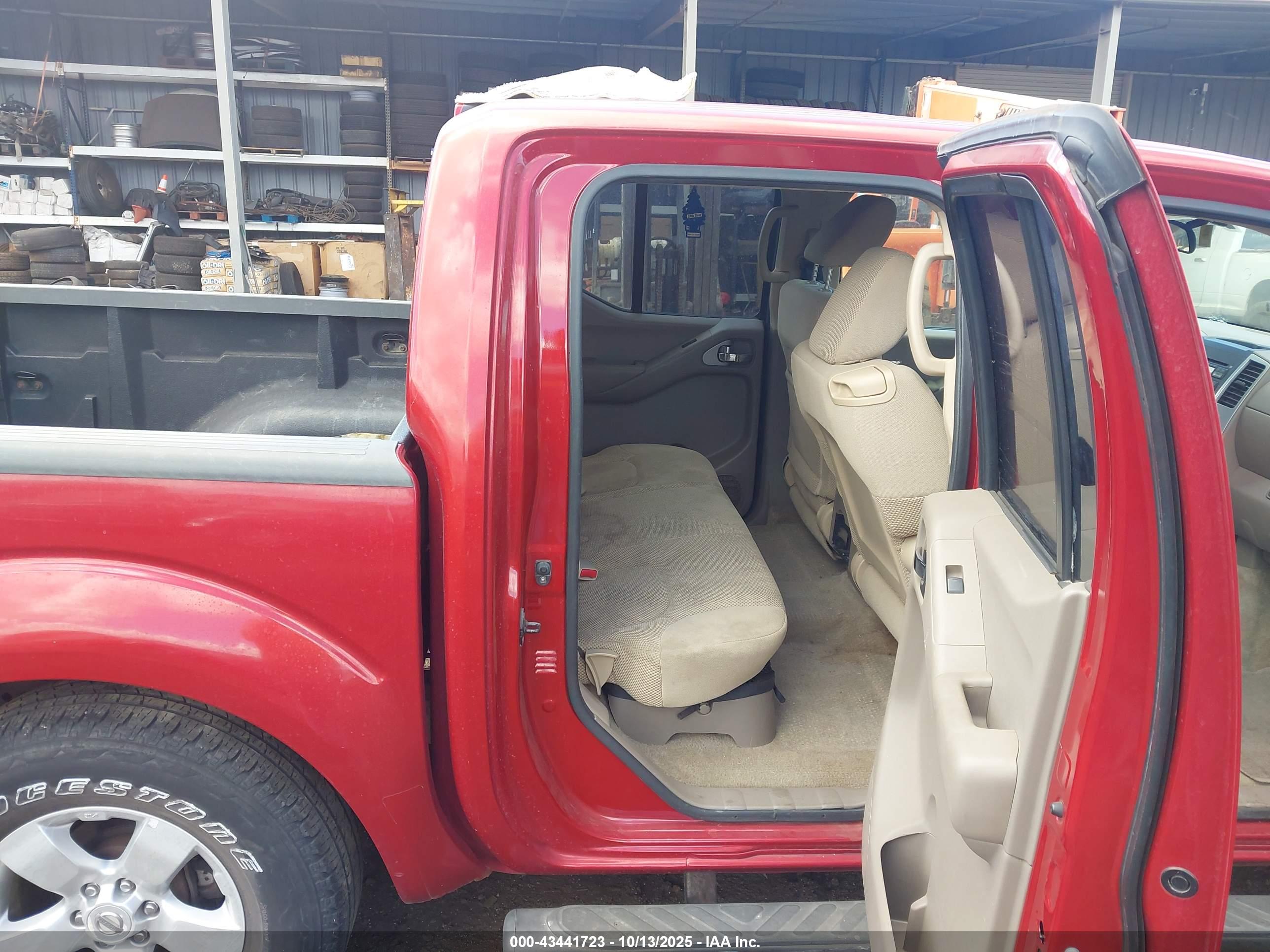 NISSAN FRONTIER image 8
