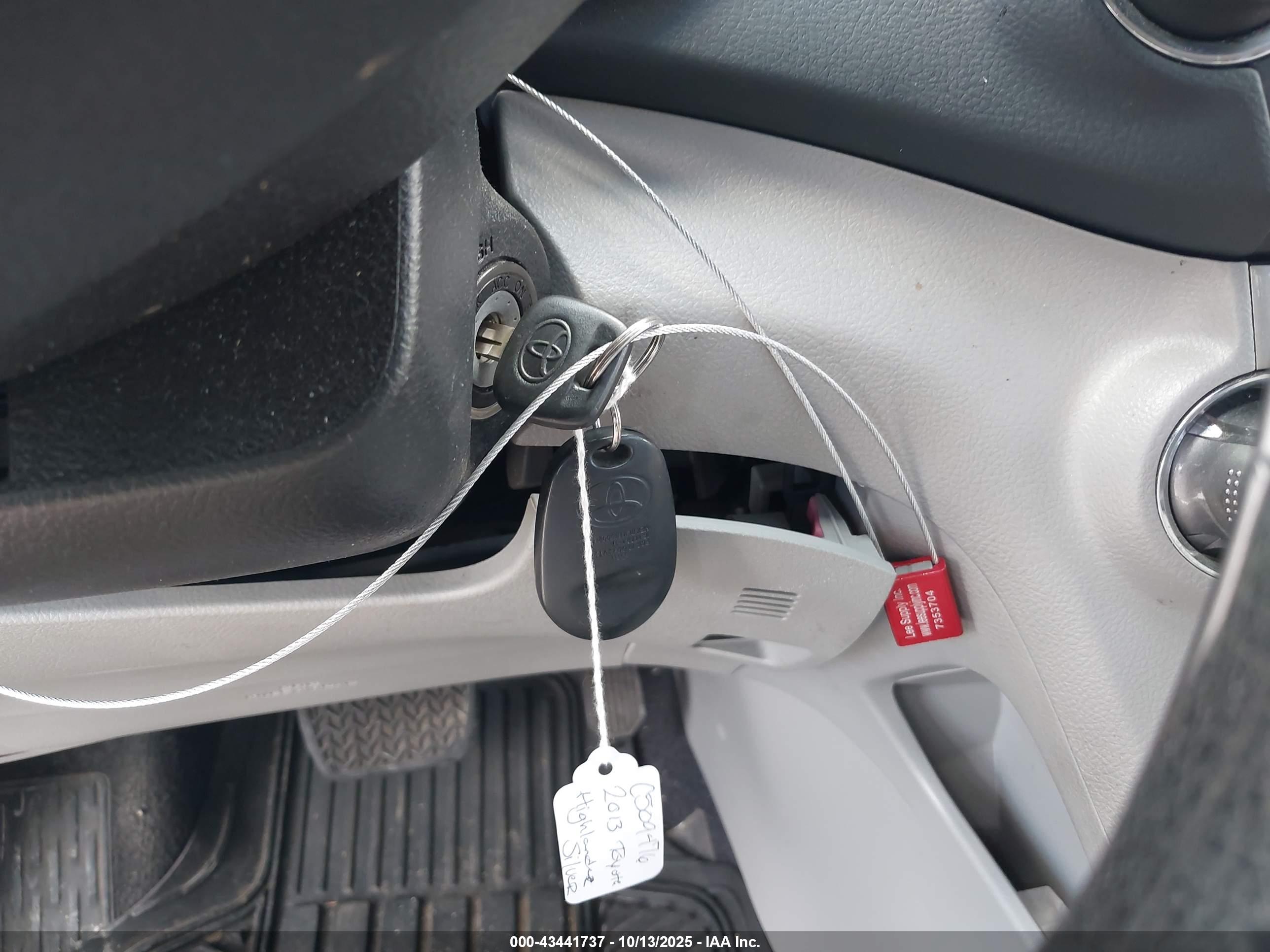 TOYOTA HIGHLANDER image 11