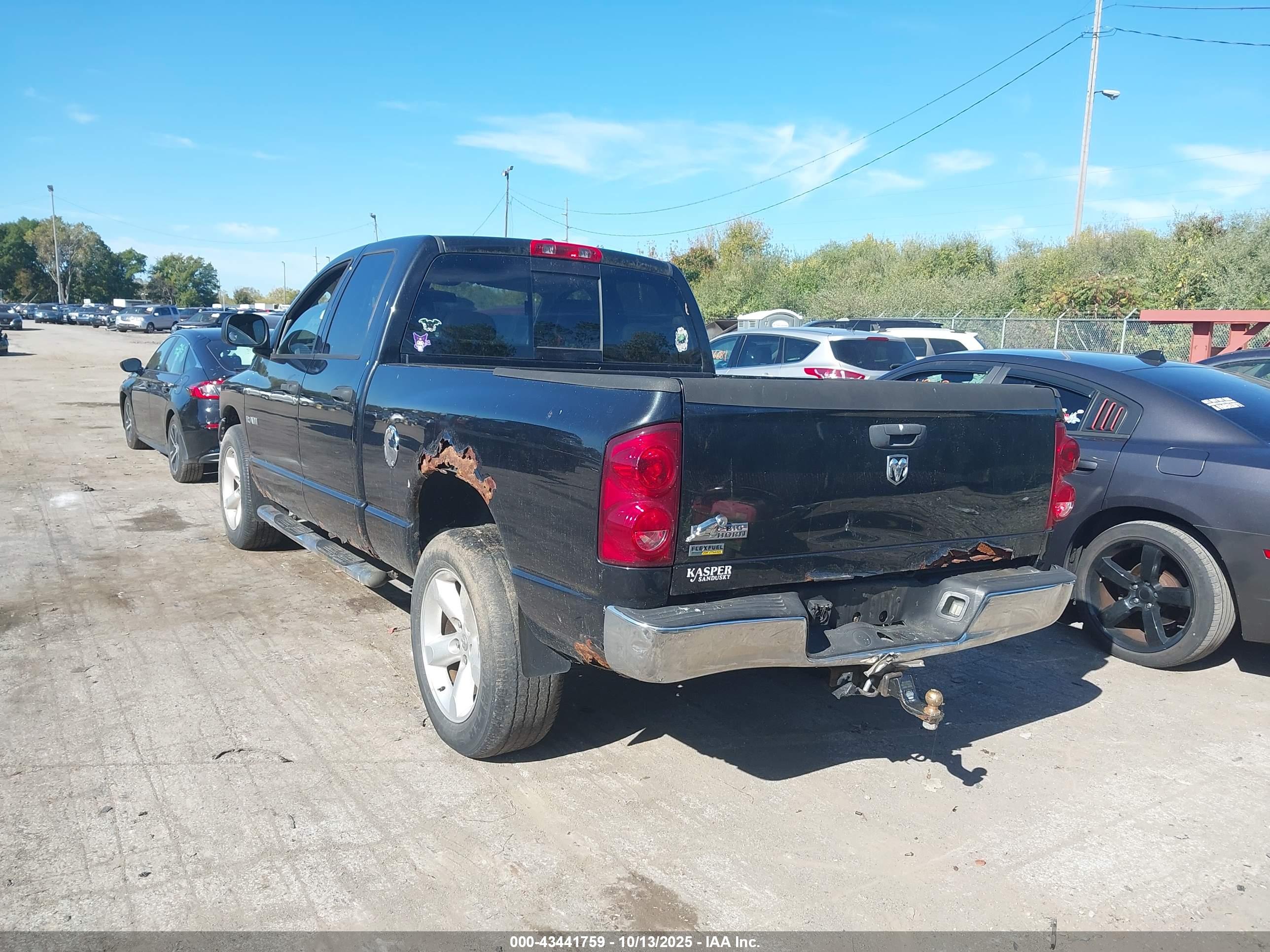 DODGE RAM image 3