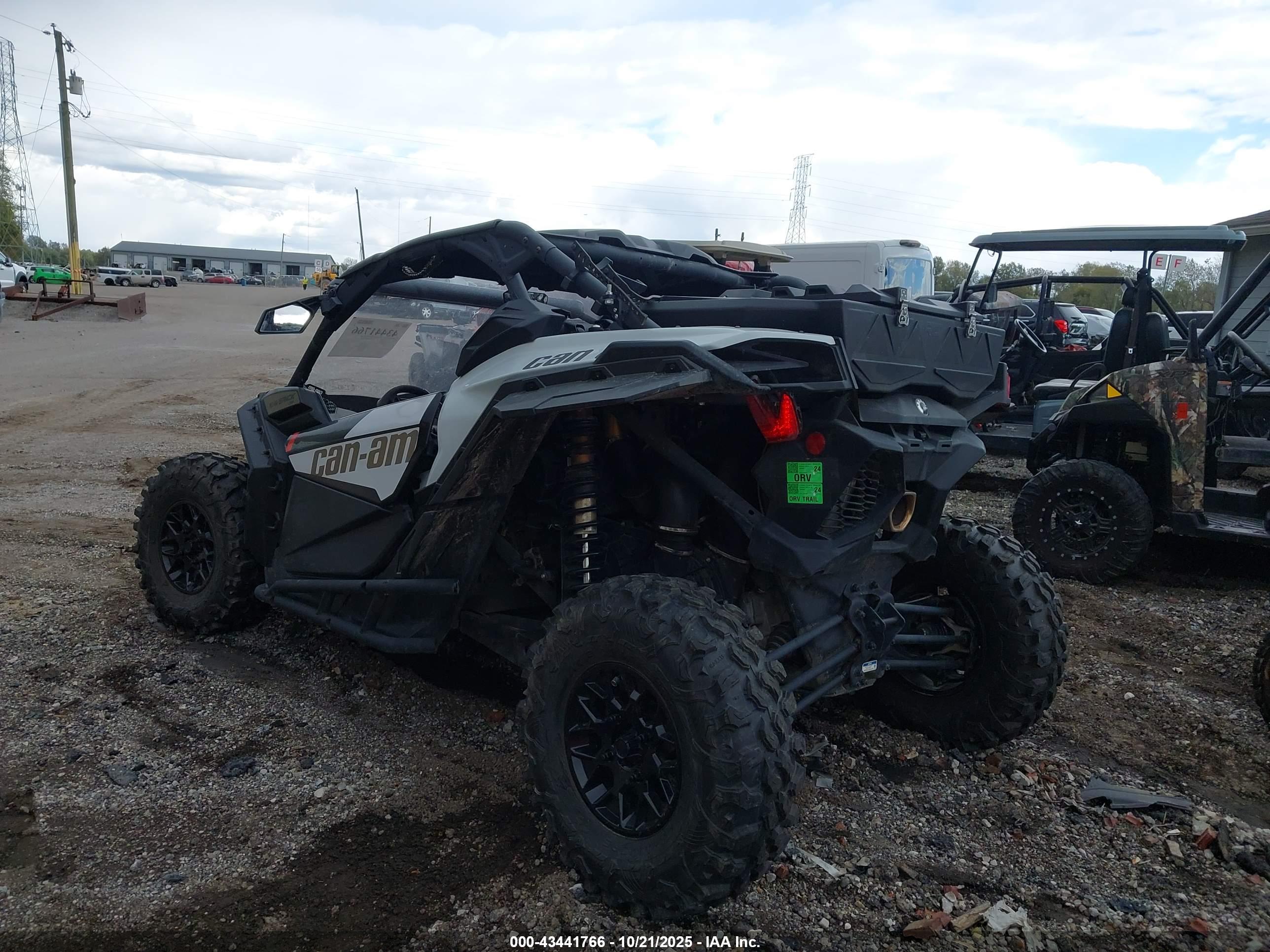 CAN-AM MAVERICK image 3